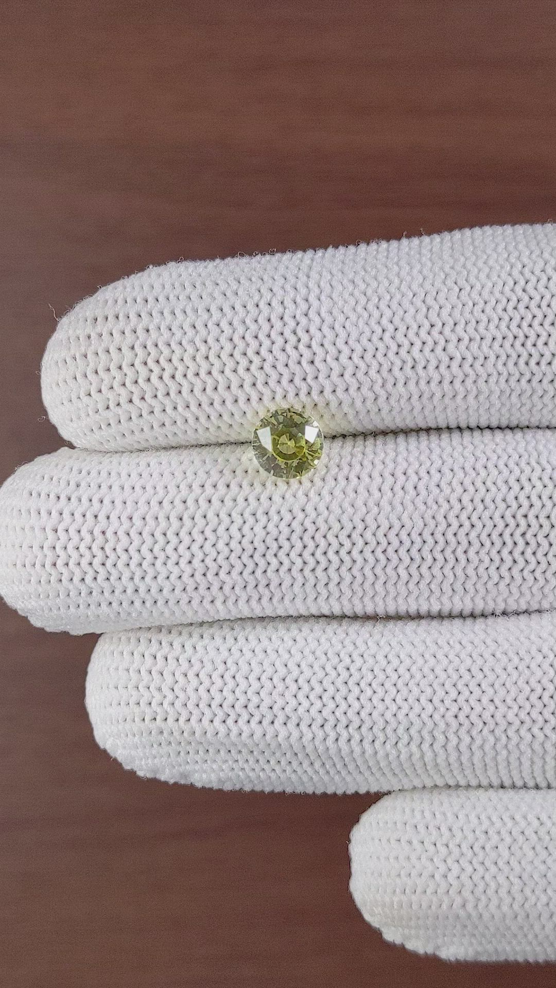1.54 Ct. Yellow Sapphire from Ceylon (Sri Lanka) Size Video