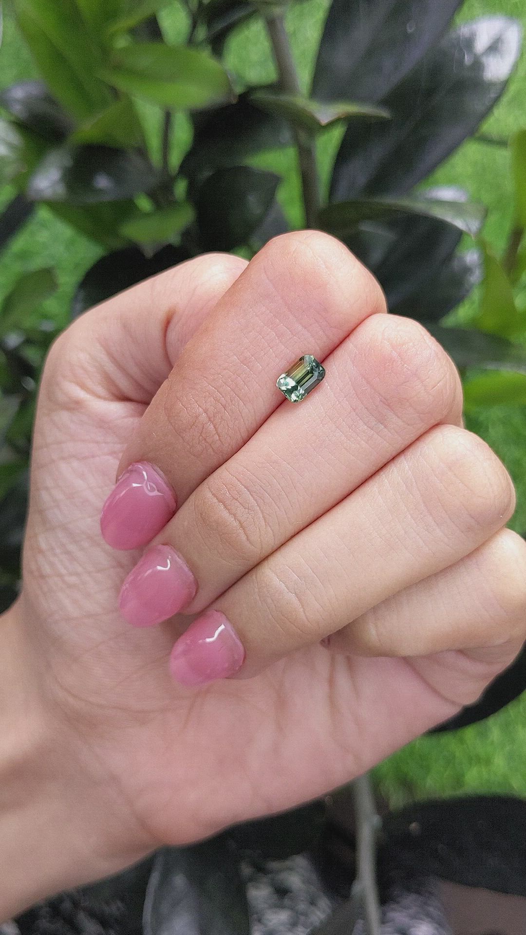 1.02 Ct. Bi Color Sapphire from Madagascar Size Video