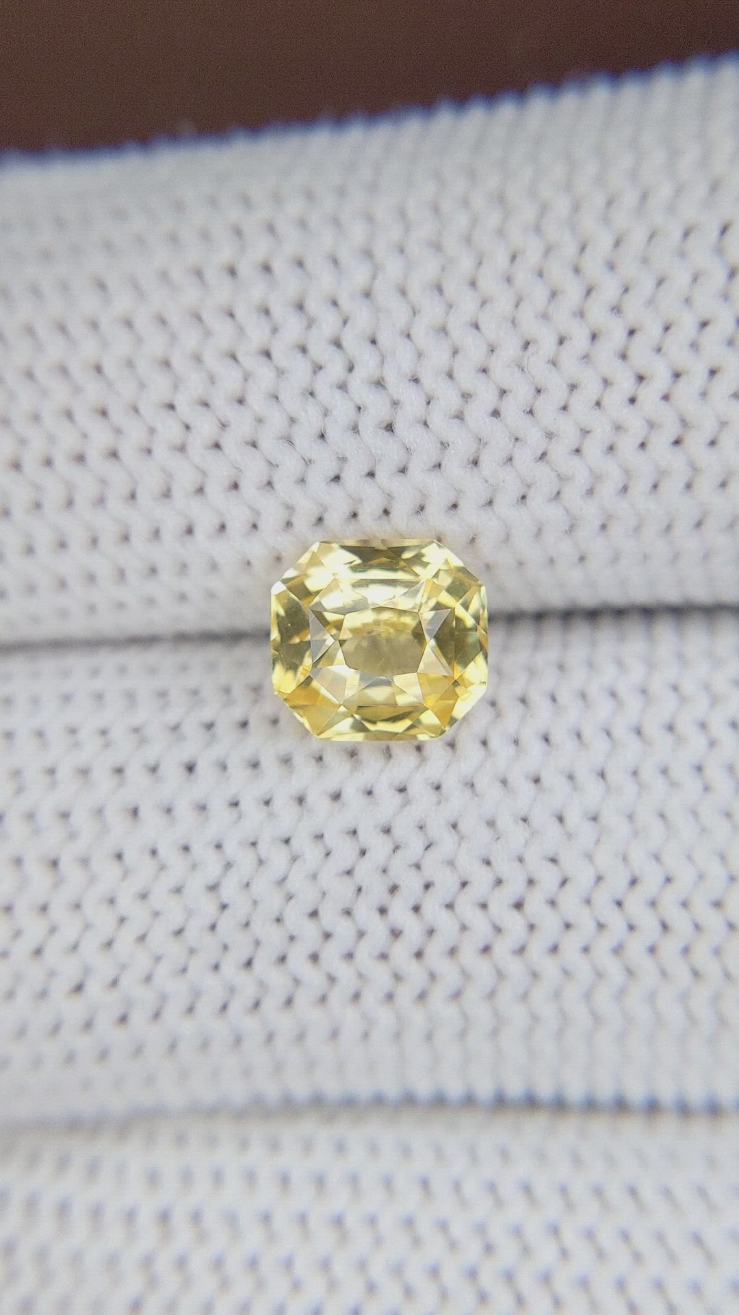 1.79 Ct. Yellow Sapphire from Ceylon (Sri Lanka) Size Video
