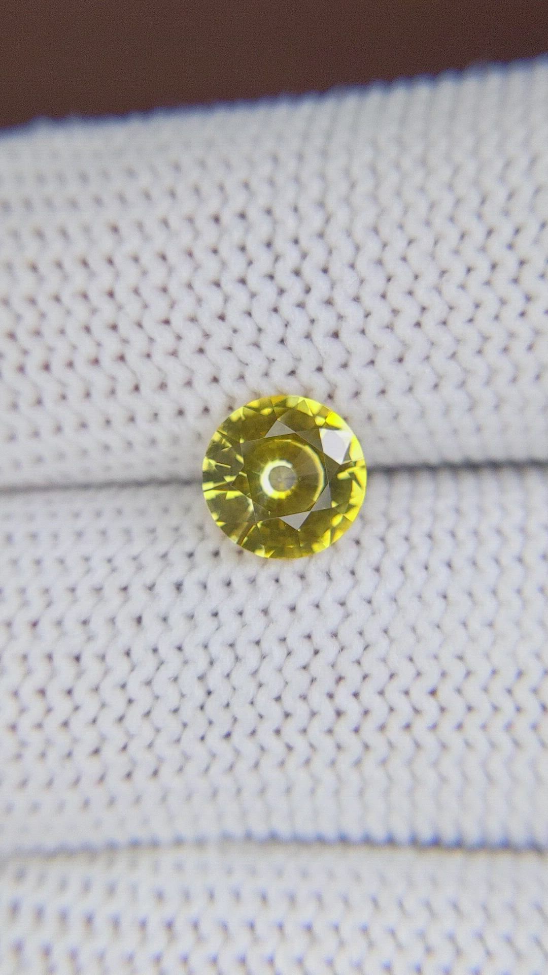 1.45 Ct. Yellow Sapphire from Ceylon (Sri Lanka) Size Video