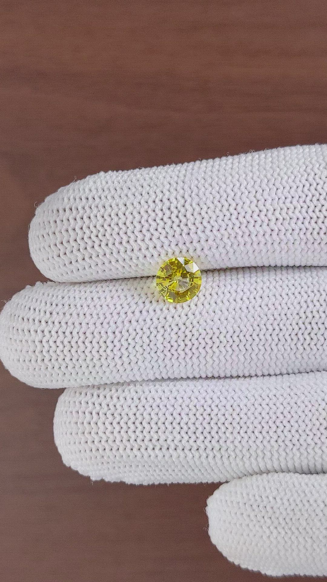 1.45 Ct. Yellow Sapphire from Ceylon (Sri Lanka) Size Video