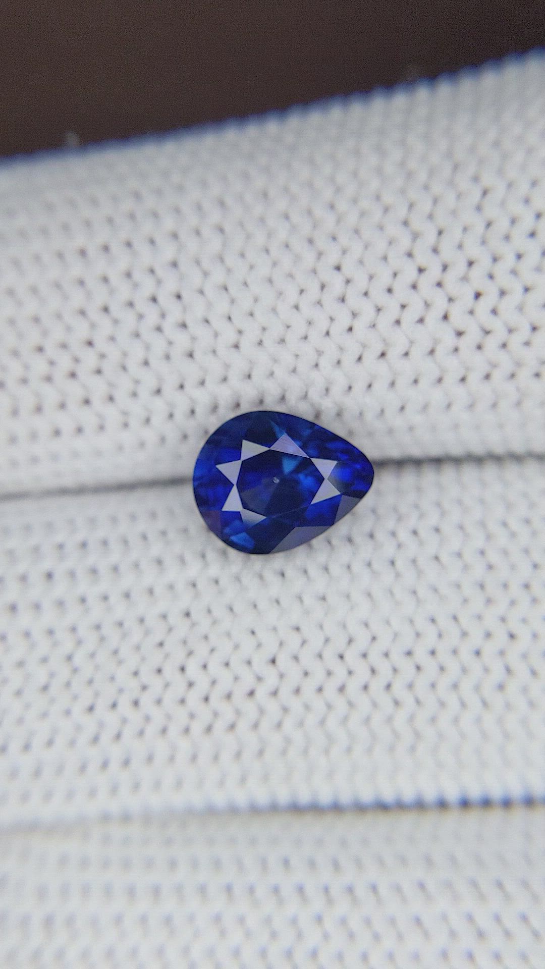 2.12 Ct. Blue Sapphire from Ceylon (Sri Lanka) Size Video