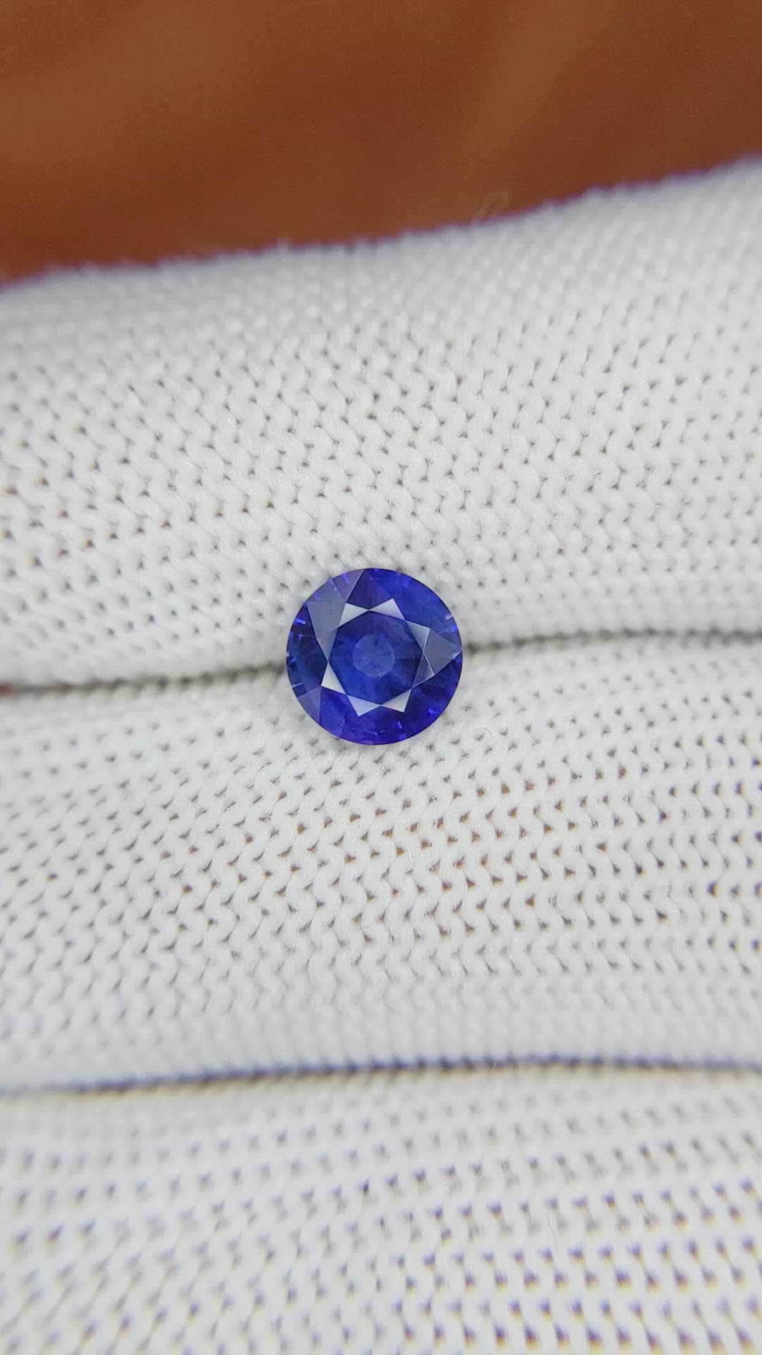 1.32 Ct. Blue Sapphire from Ceylon (Sri Lanka) Size Video