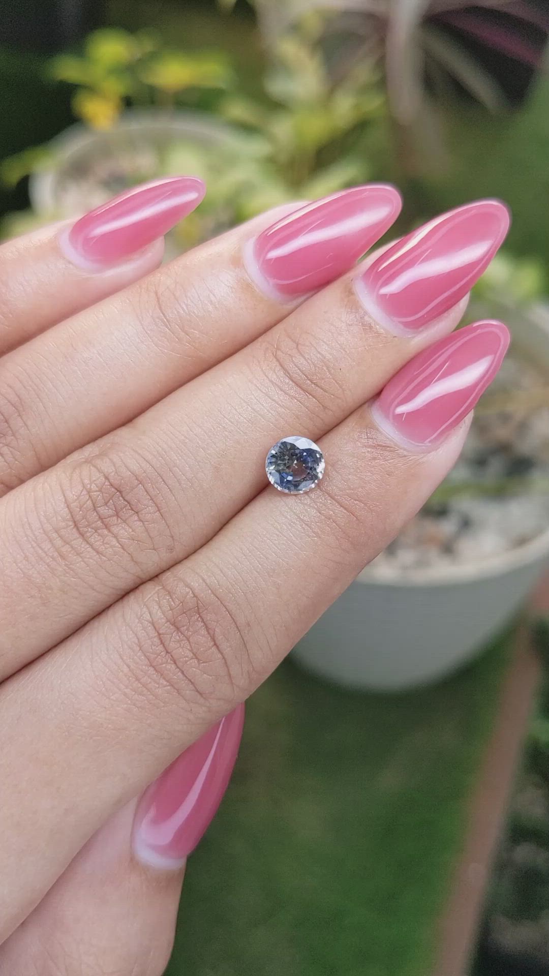 1.24 Ct. Bi Color Sapphire from Ceylon (Sri Lanka) Size Video