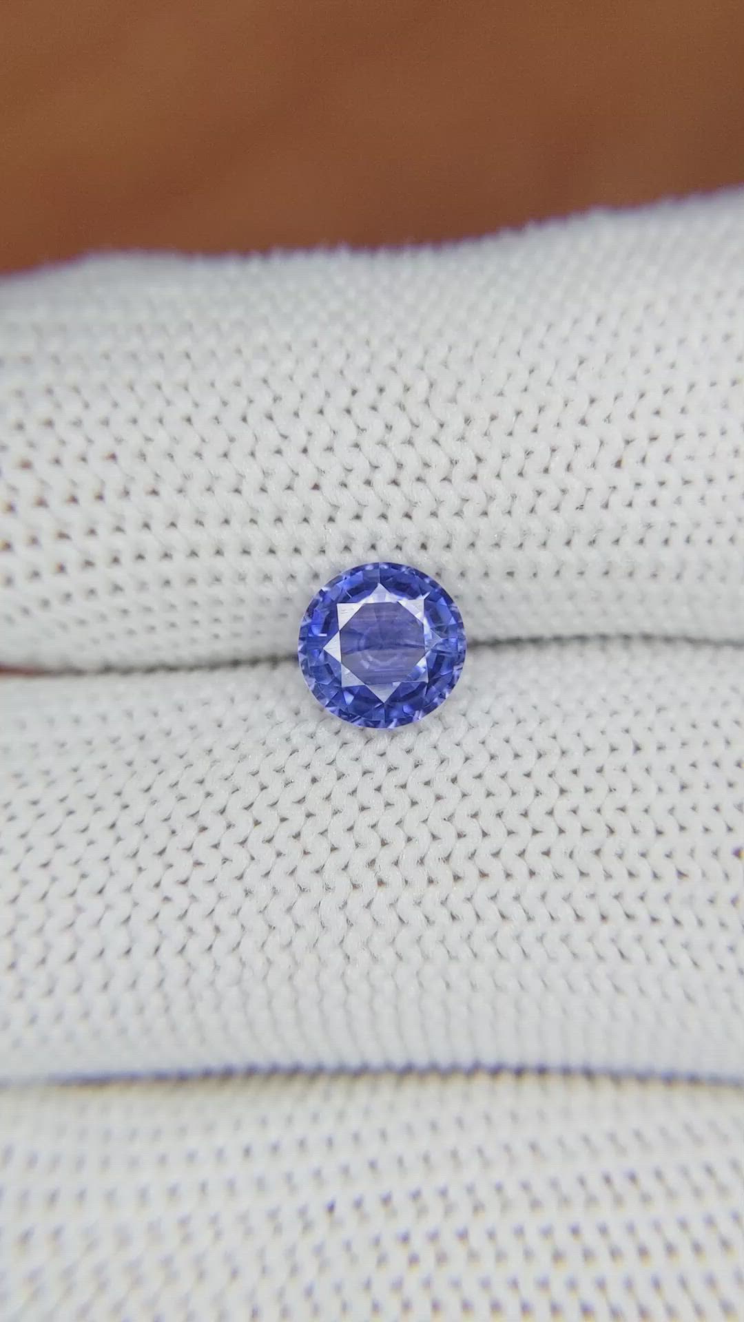 1.27 Ct. Blue Sapphire from Ceylon (Sri Lanka) Size Video