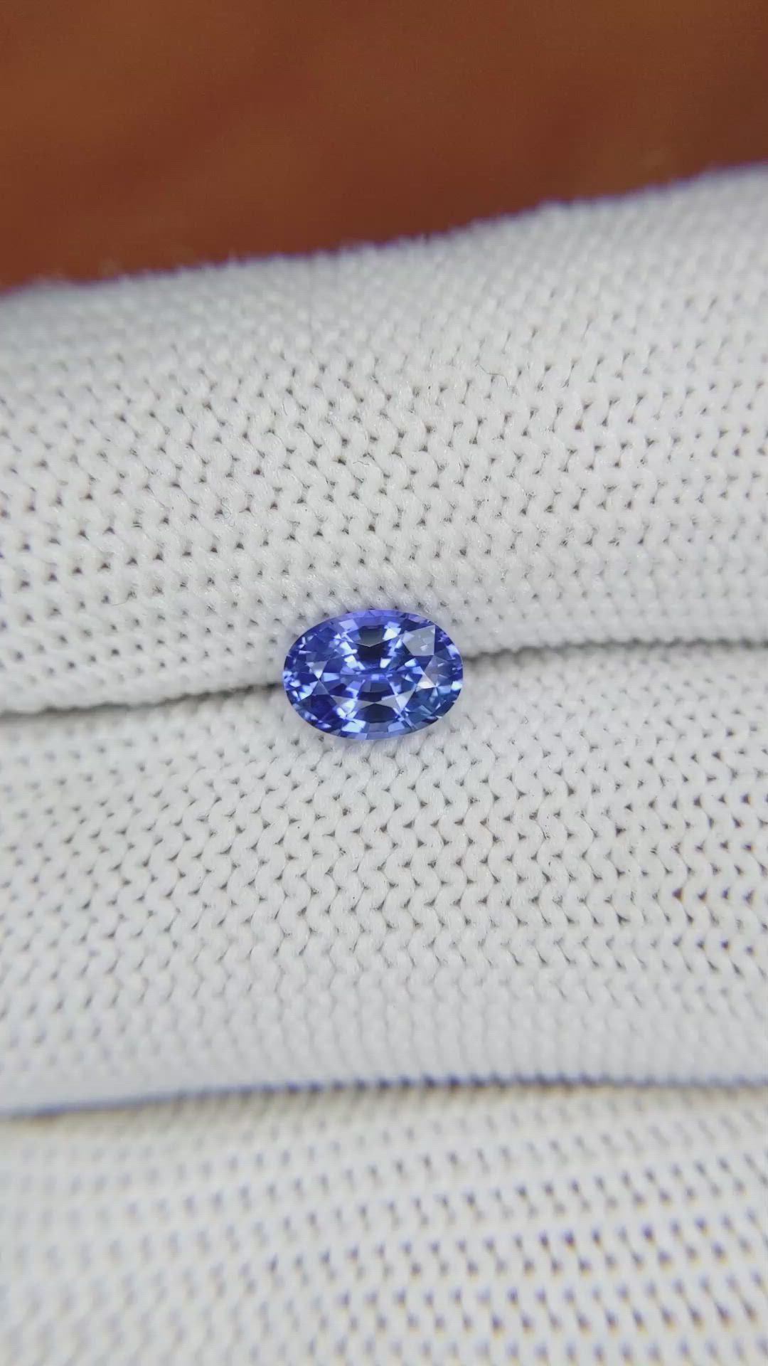 0.98 Ct. Blue Sapphire from Ceylon (Sri Lanka) Size Video