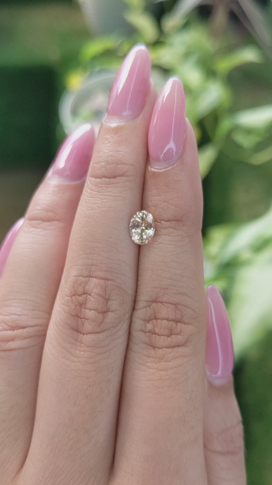 0.96 Ct. Peach Sapphire from Ceylon (Sri Lanka) Size Video