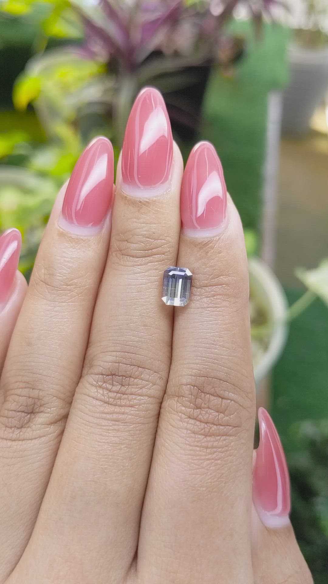 1.70 Ct. Bi Color Sapphire from Ceylon (Sri Lanka) Size Video