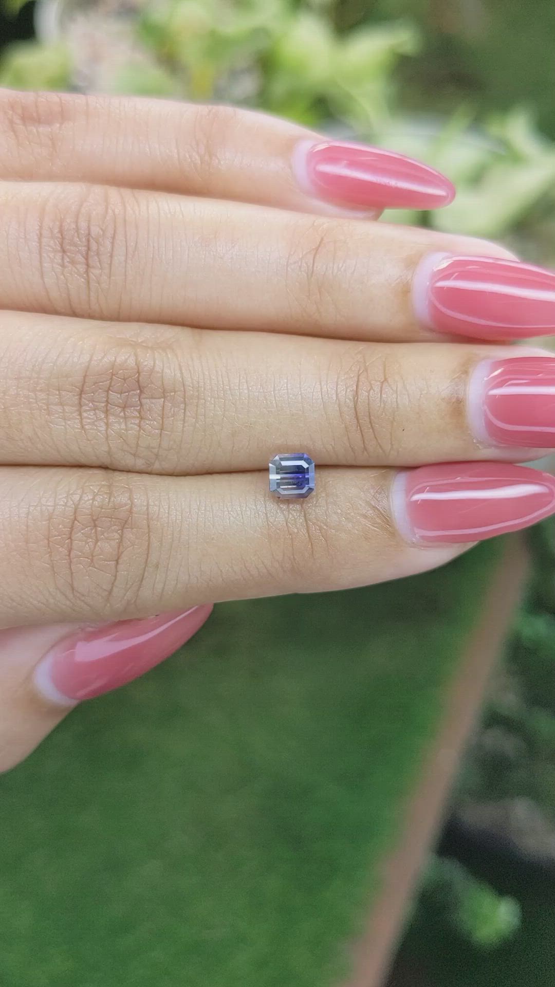 1.02 Ct. Bi Color Sapphire from Ceylon (Sri Lanka) Size Video