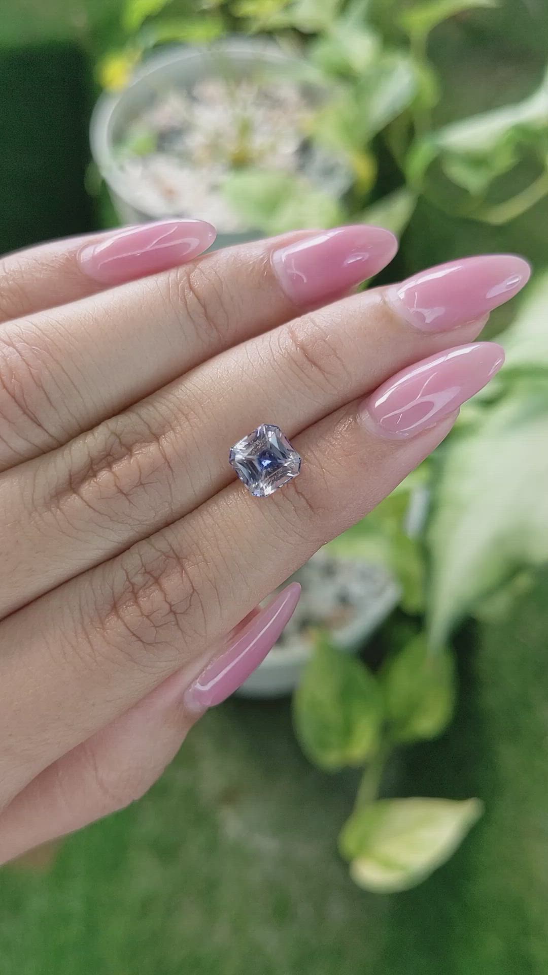 2.36 Ct. Bi Color Sapphire from Ceylon (Sri Lanka) Size Video