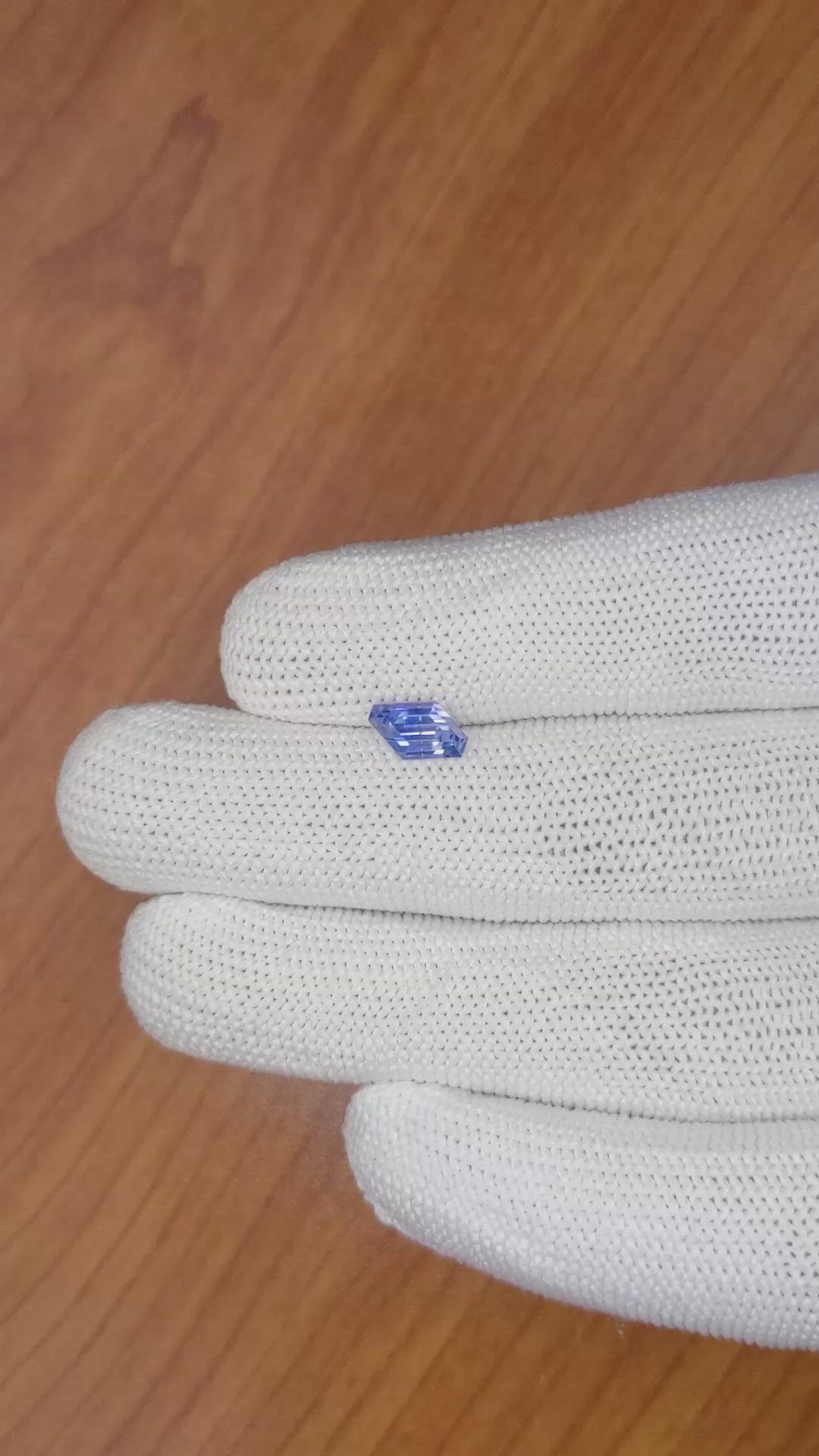 1.15 Ct. Blue Sapphire from Ceylon (Sri Lanka) Size Video