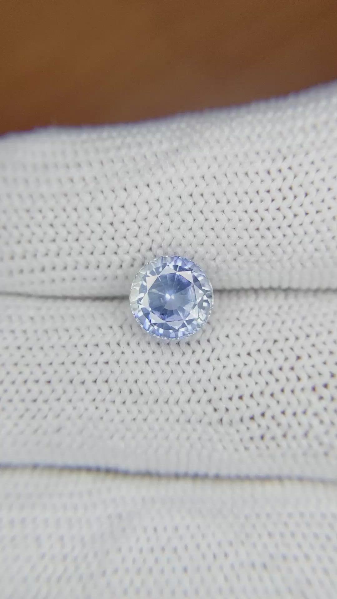 2.21 Ct. Bi Color Sapphire from Ceylon (Sri Lanka) Size Video