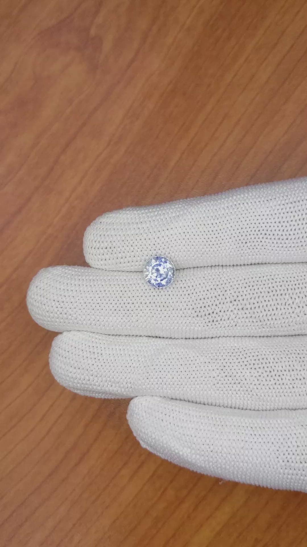 2.21 Ct. Bi Color Sapphire from Ceylon (Sri Lanka) Size Video