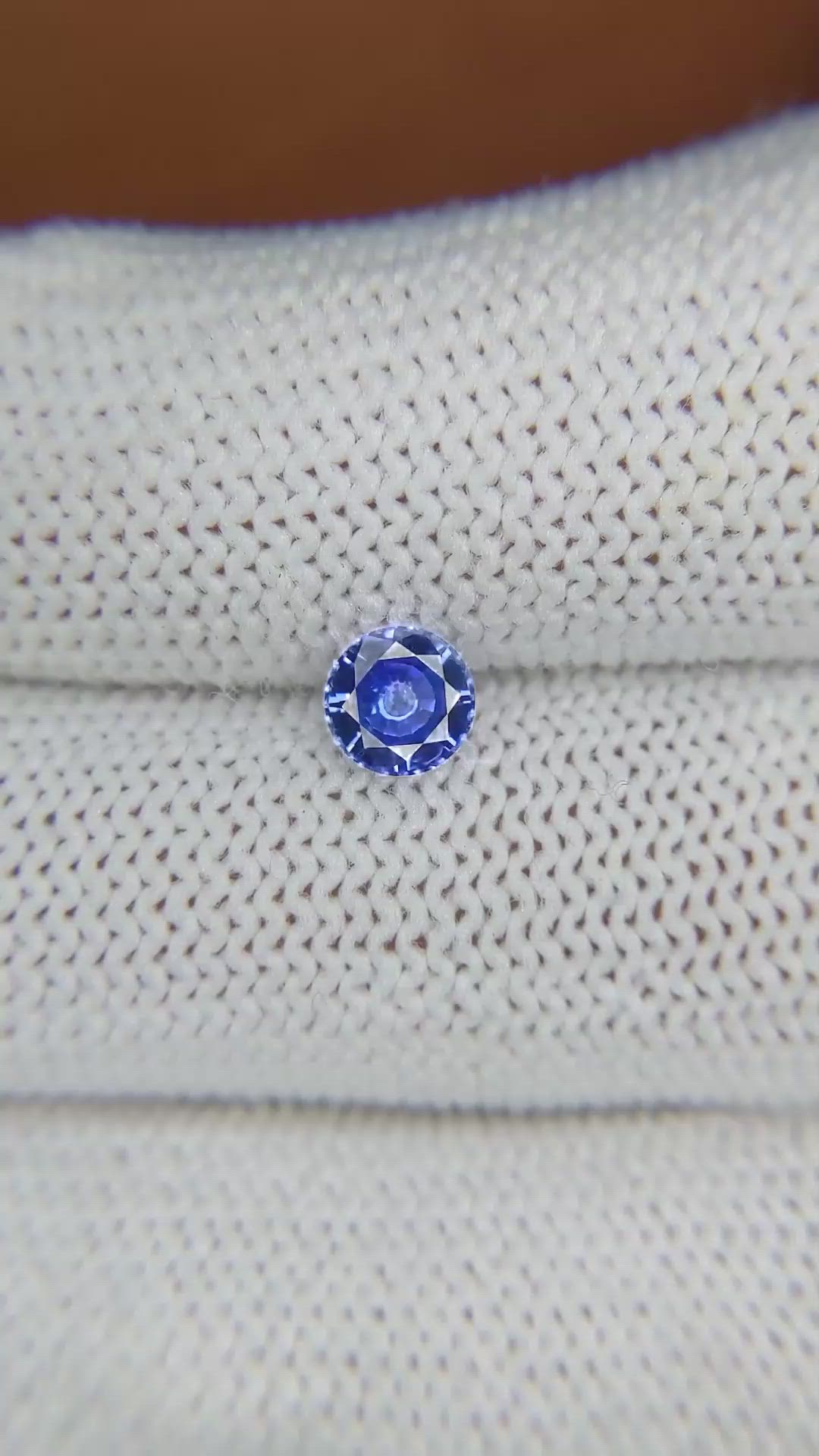 0.70 Ct. Blue Sapphire from Ceylon (Sri Lanka) Size Video