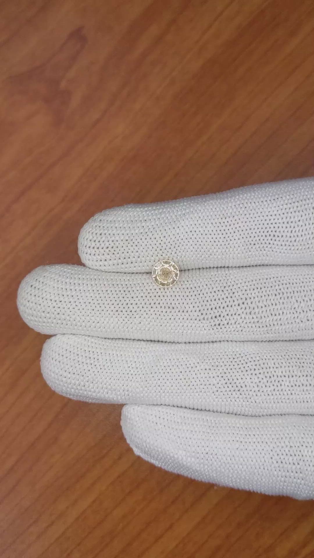 1.03 Ct. Peach Sapphire from Ceylon (Sri Lanka) Size Video