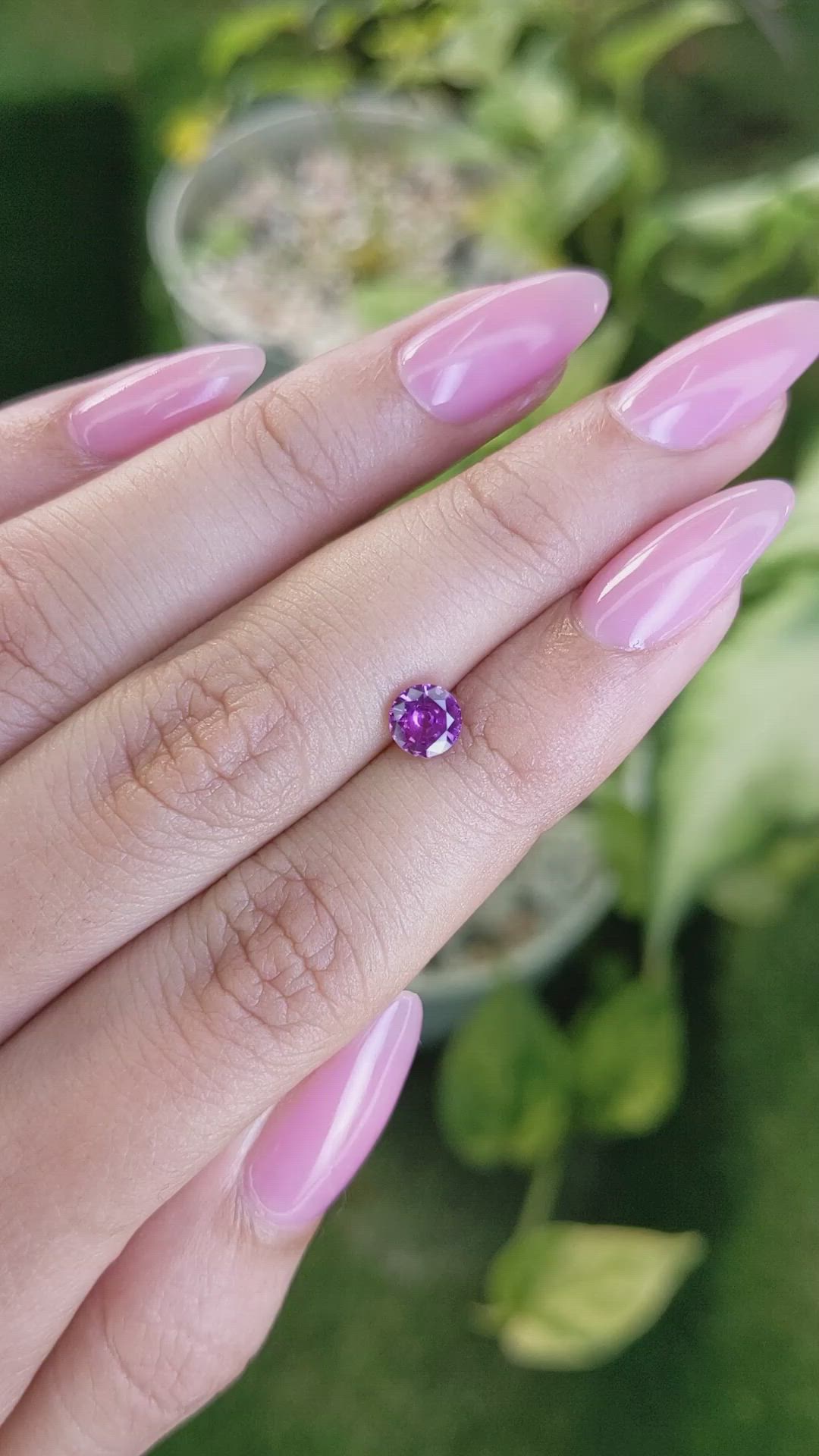 0.72 Ct. Pinkish Purple Sapphire from Ceylon (Sri Lanka) Size Video