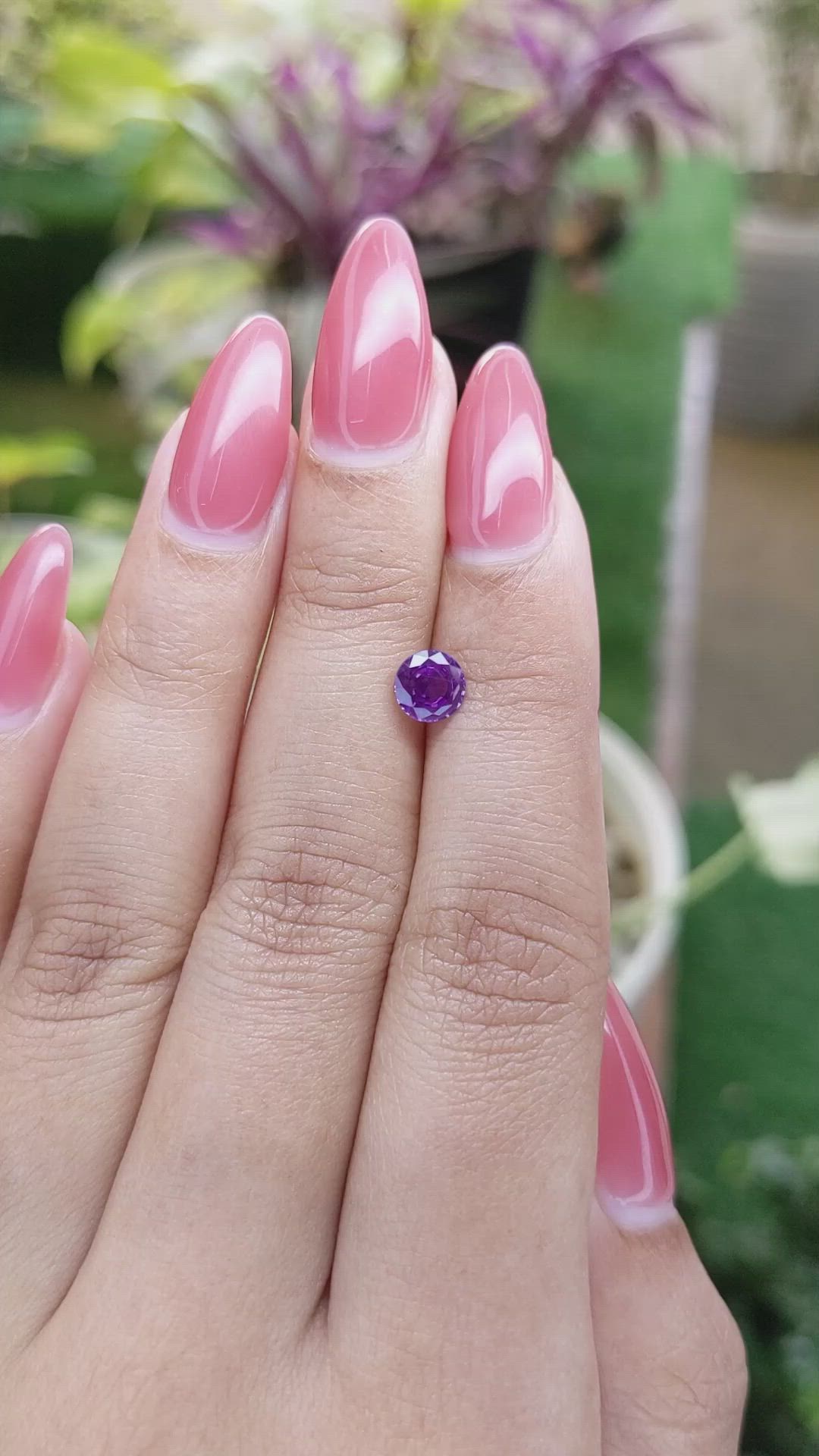 0.87 Ct. Pinkish Purple Sapphire from Ceylon (Sri Lanka) Size Video