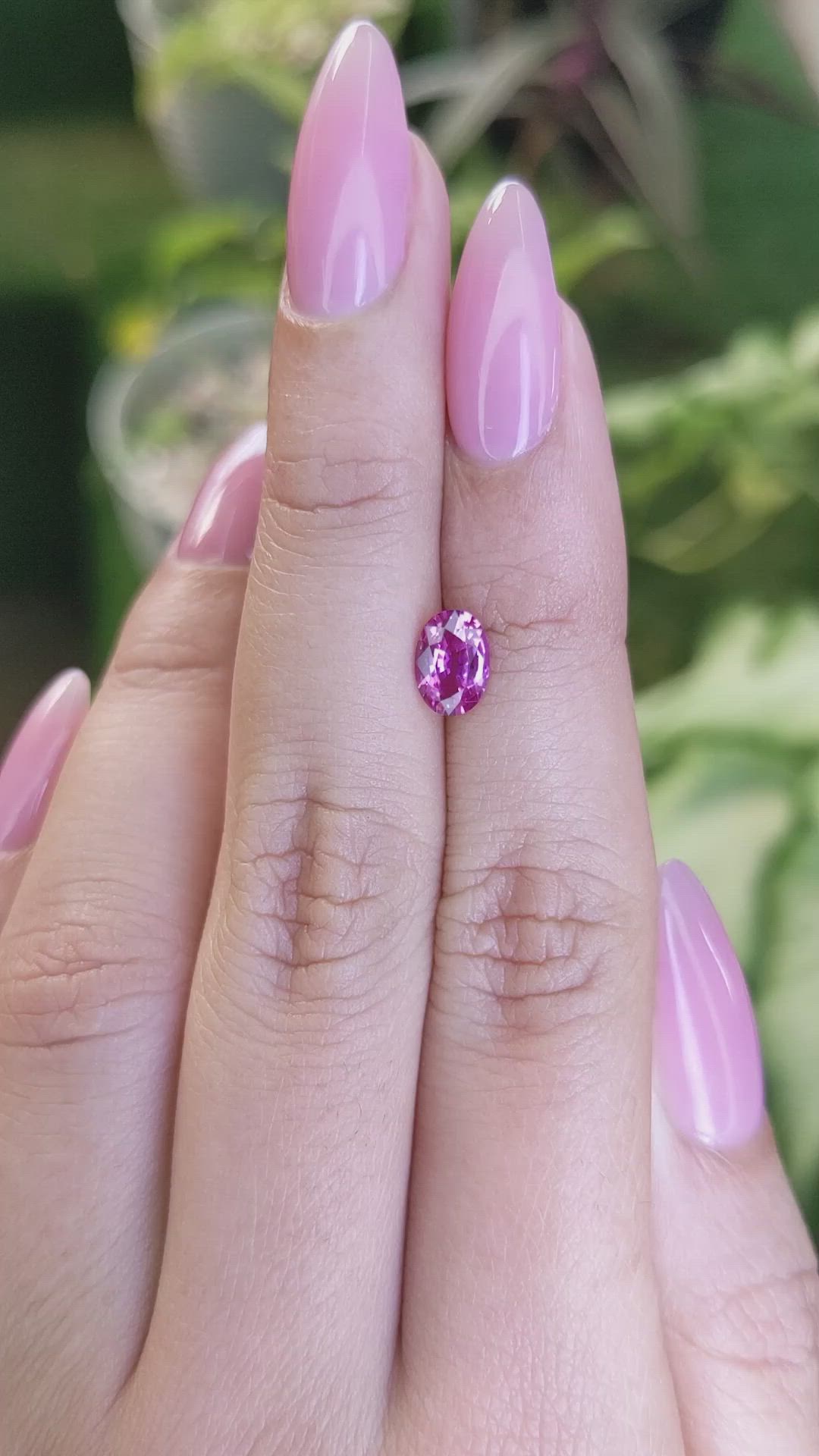 0.98 Ct. Purplish Pink Sapphire from Ceylon (Sri Lanka) Size Video