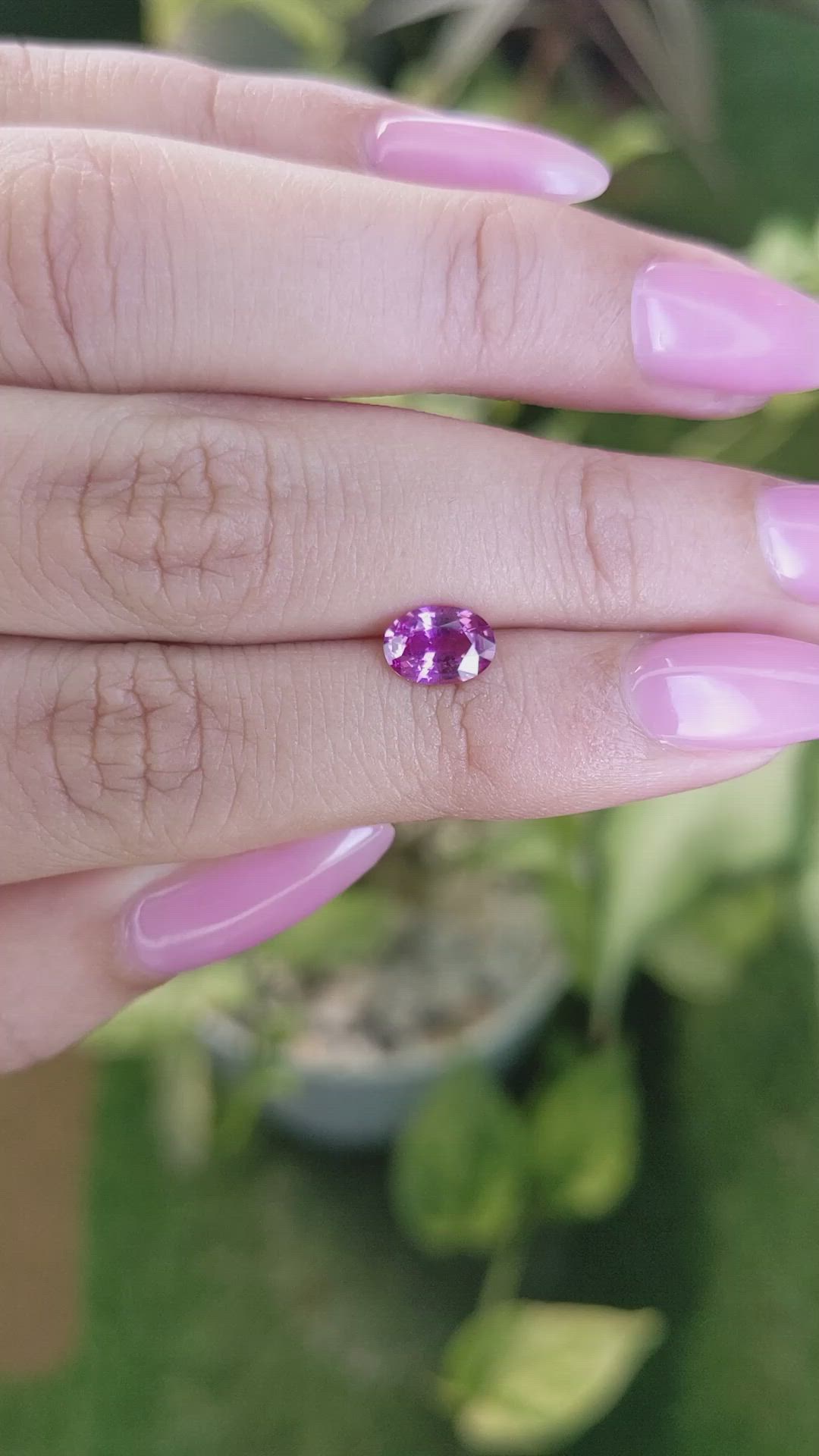 0.98 Ct. Purplish Pink Sapphire from Ceylon (Sri Lanka) Size Video