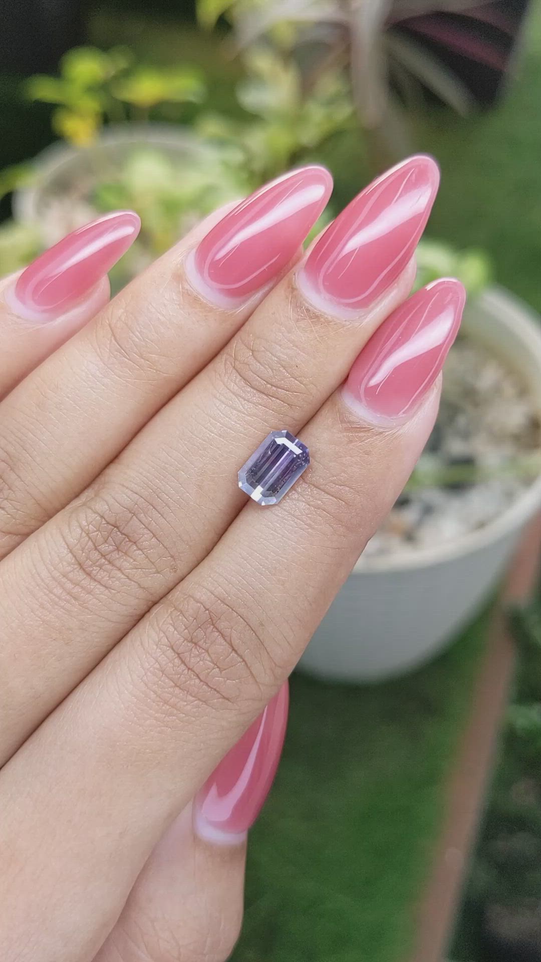 1.74 Ct. Bi Color Sapphire from Ceylon (Sri Lanka) Size Video