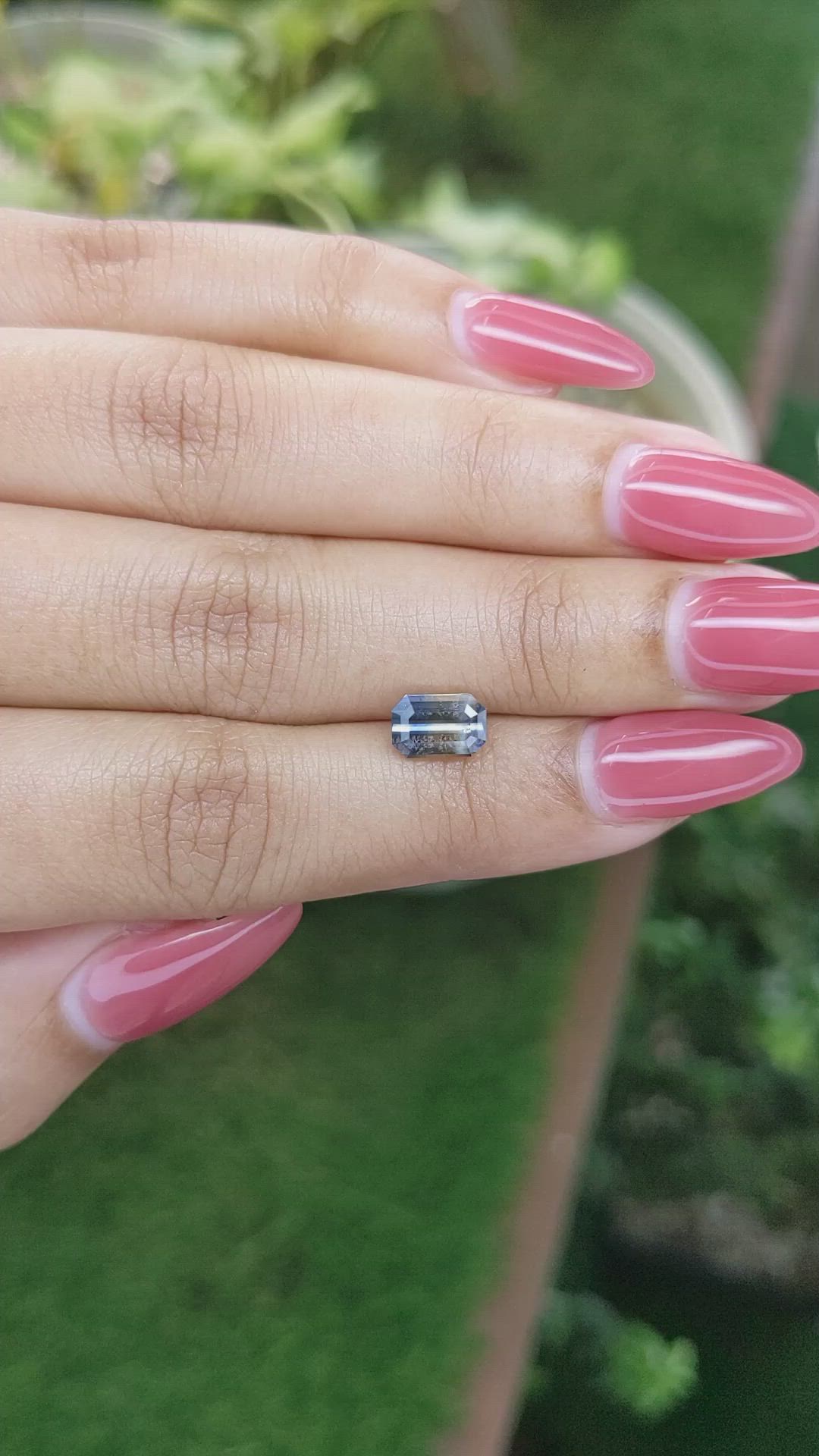 1.75 Ct. Bi Color Sapphire from Ceylon (Sri Lanka) Size Video