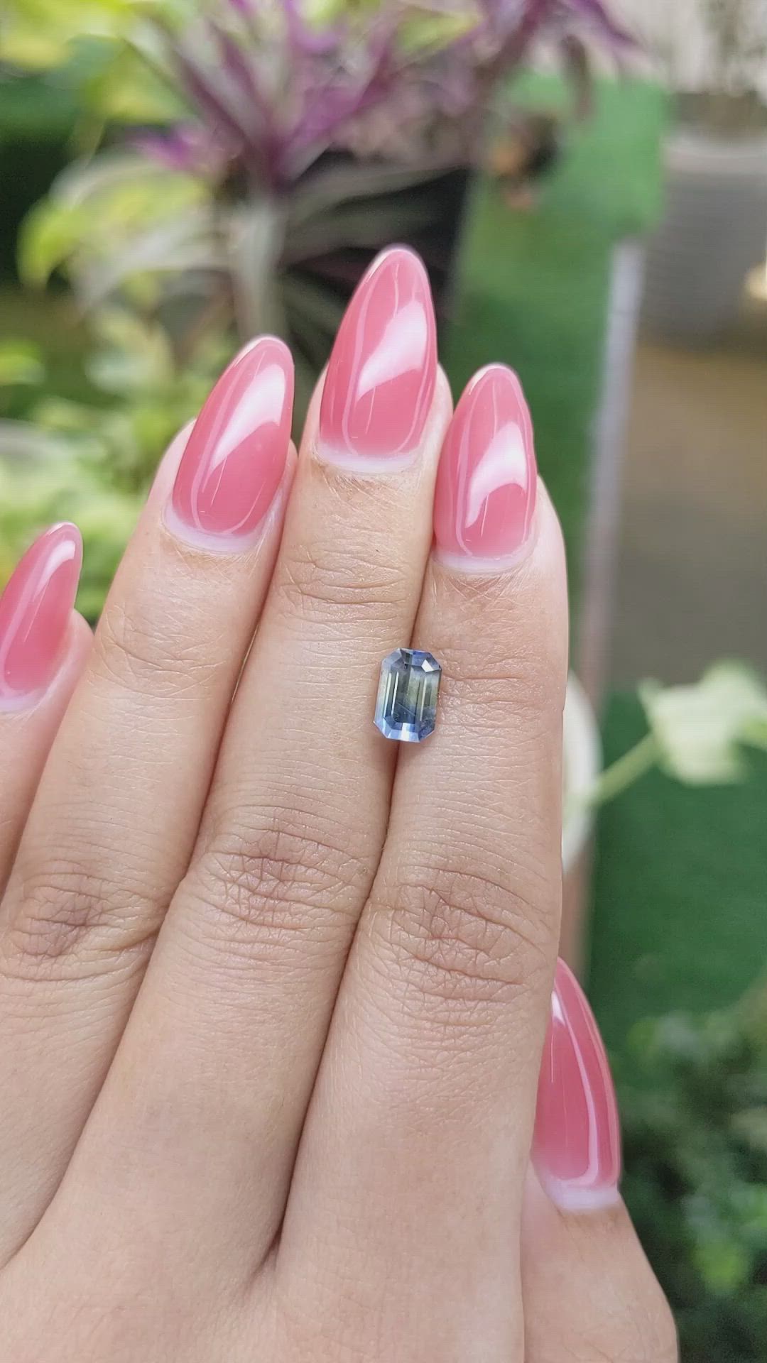 1.75 Ct. Bi Color Sapphire from Ceylon (Sri Lanka) Size Video