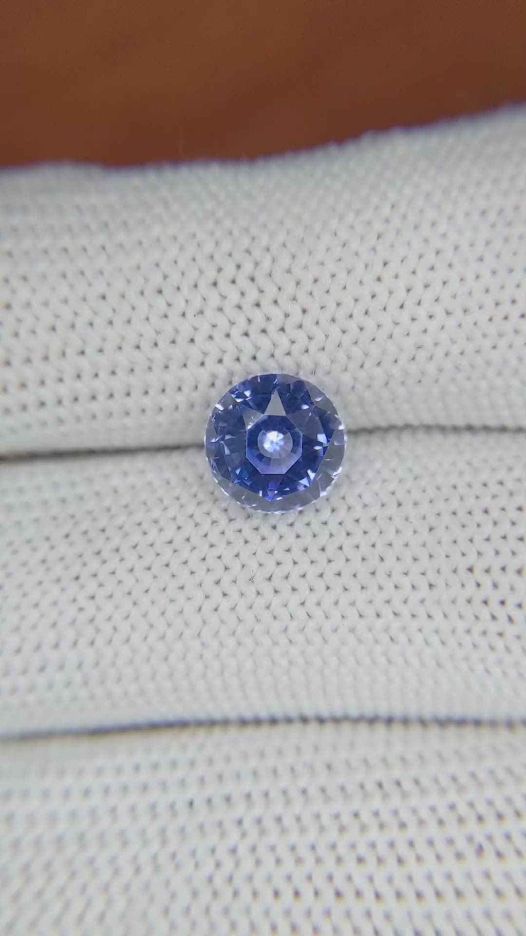 2.76 Ct. Blue Sapphire from Ceylon (Sri Lanka) Size Video