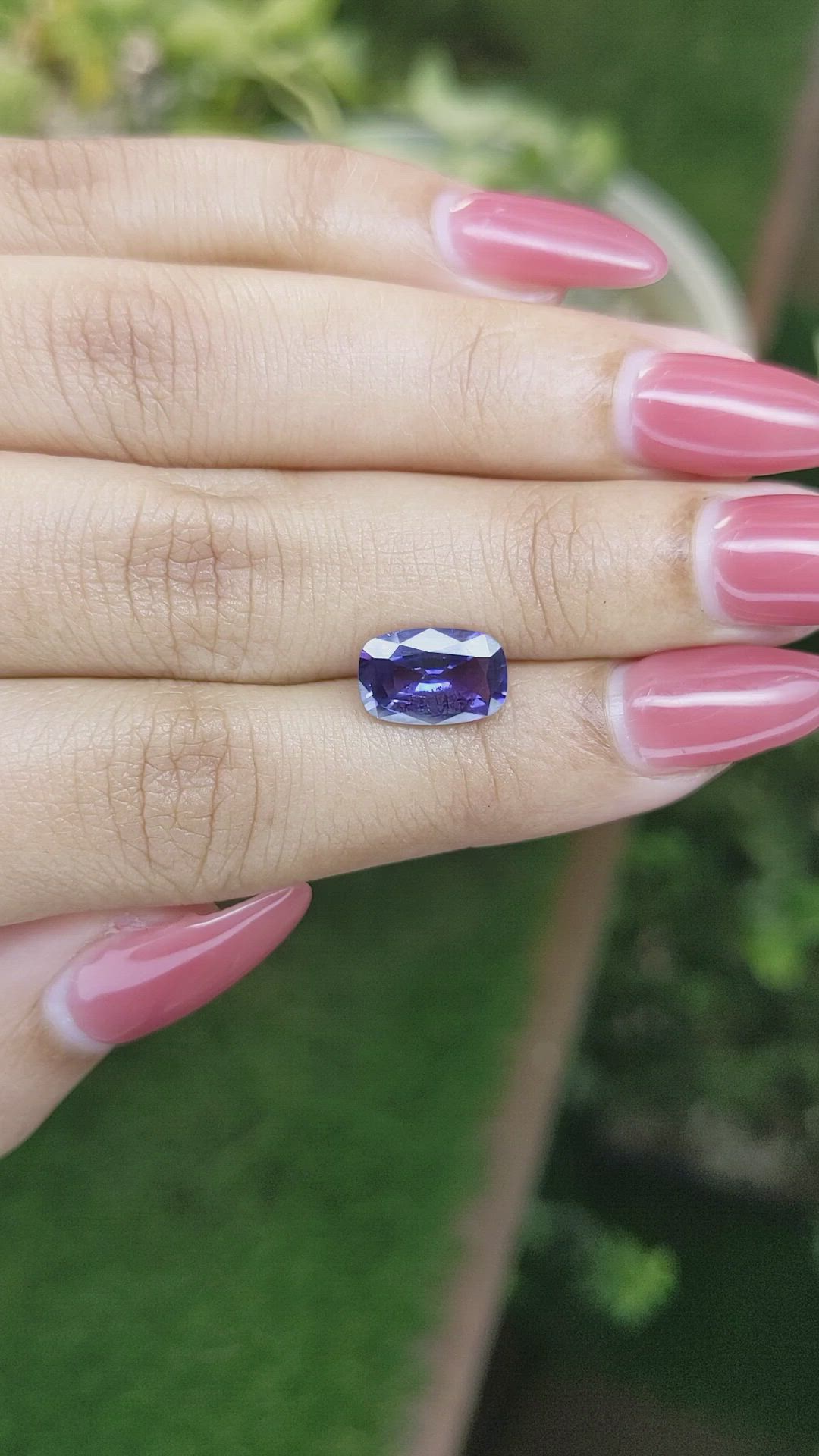 2.83 Ct. Purplish Blue Sapphire from Ceylon (Sri Lanka) Size Video