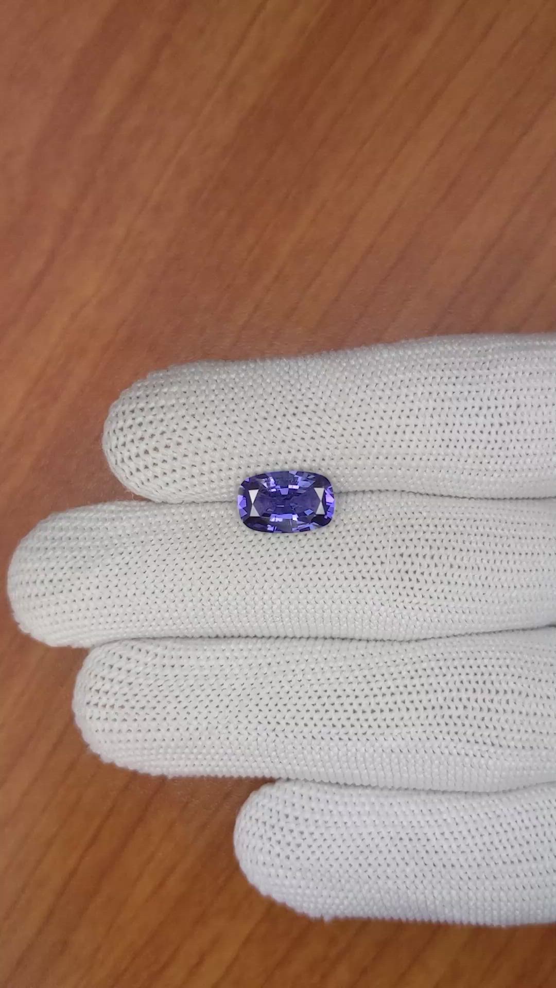 2.83 Ct. Purplish Blue Sapphire from Ceylon (Sri Lanka) Size Video