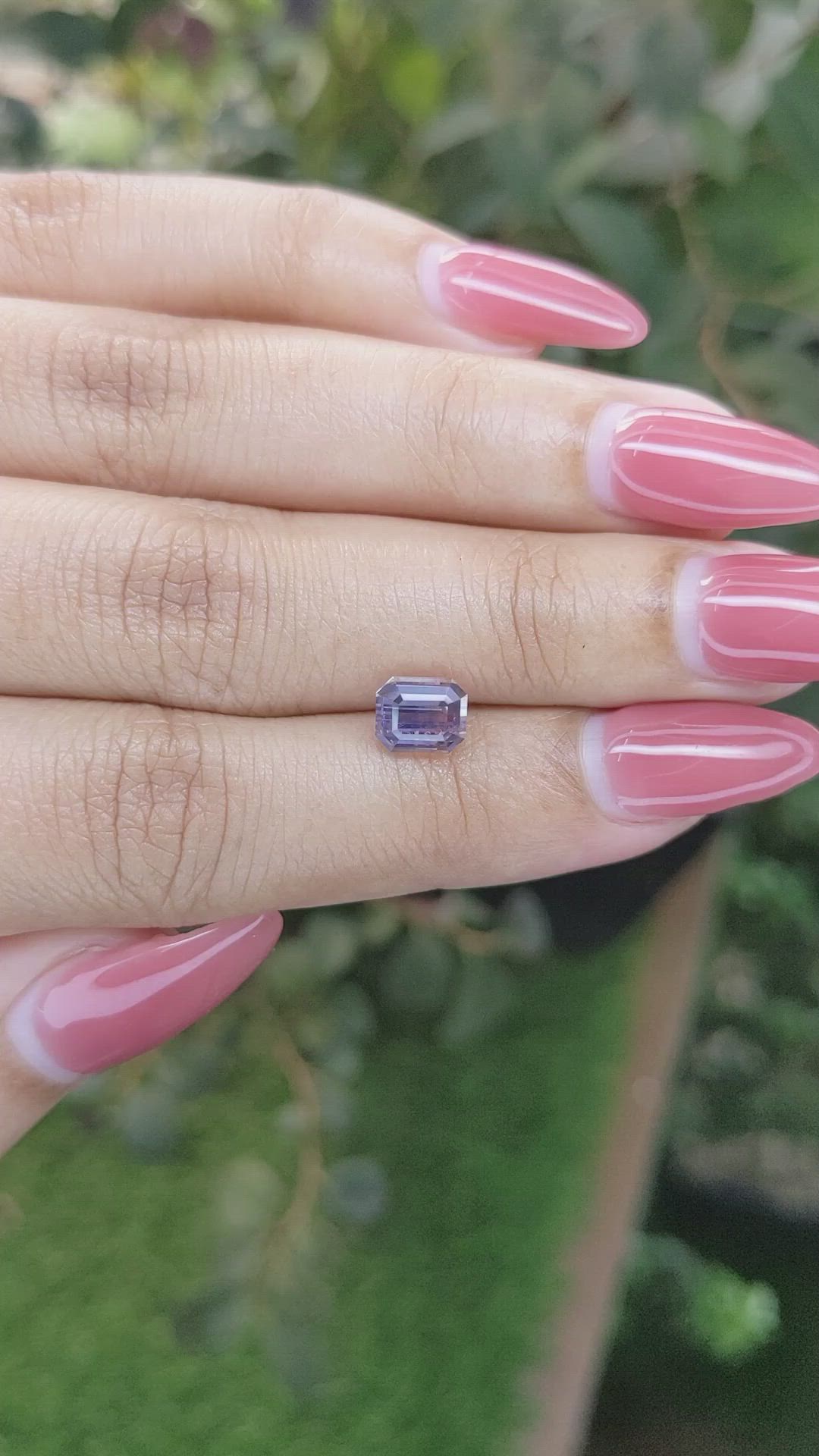 2.00 Ct. Bi Color Sapphire from Ceylon (Sri Lanka) Size Video