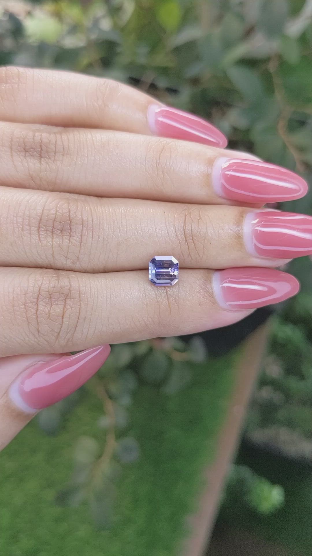 1.33 Ct. Bi Color Sapphire from Ceylon (Sri Lanka) Size Video