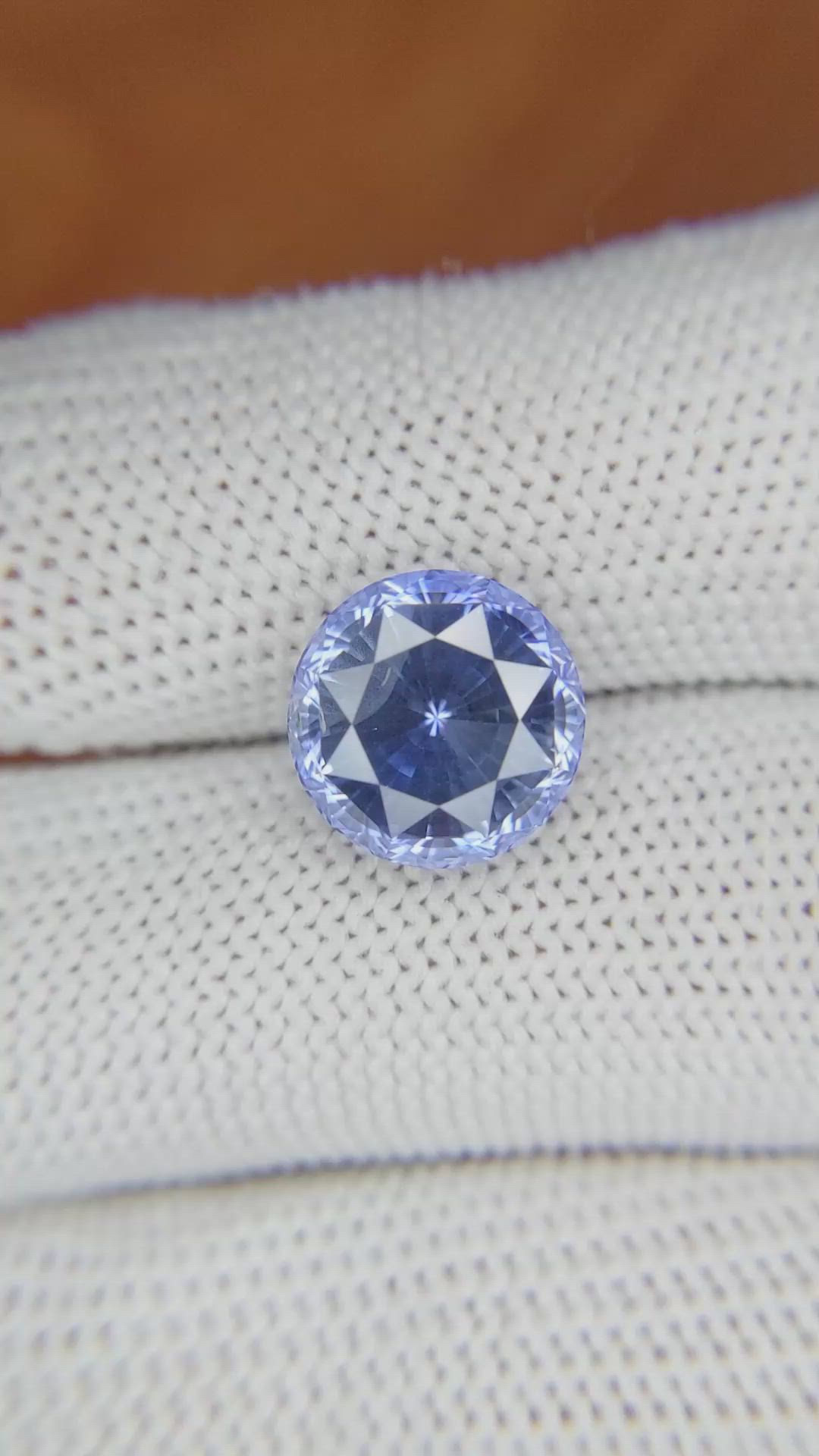 7.20 Ct. Blue Sapphire from Ceylon (Sri Lanka) Size Video