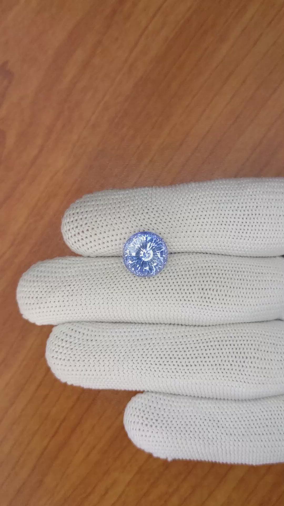 7.20 Ct. Blue Sapphire from Ceylon (Sri Lanka) Size Video