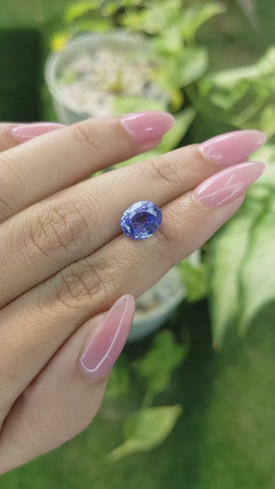 4.09 Ct. Blue Sapphire from Ceylon (Sri Lanka) Size Video