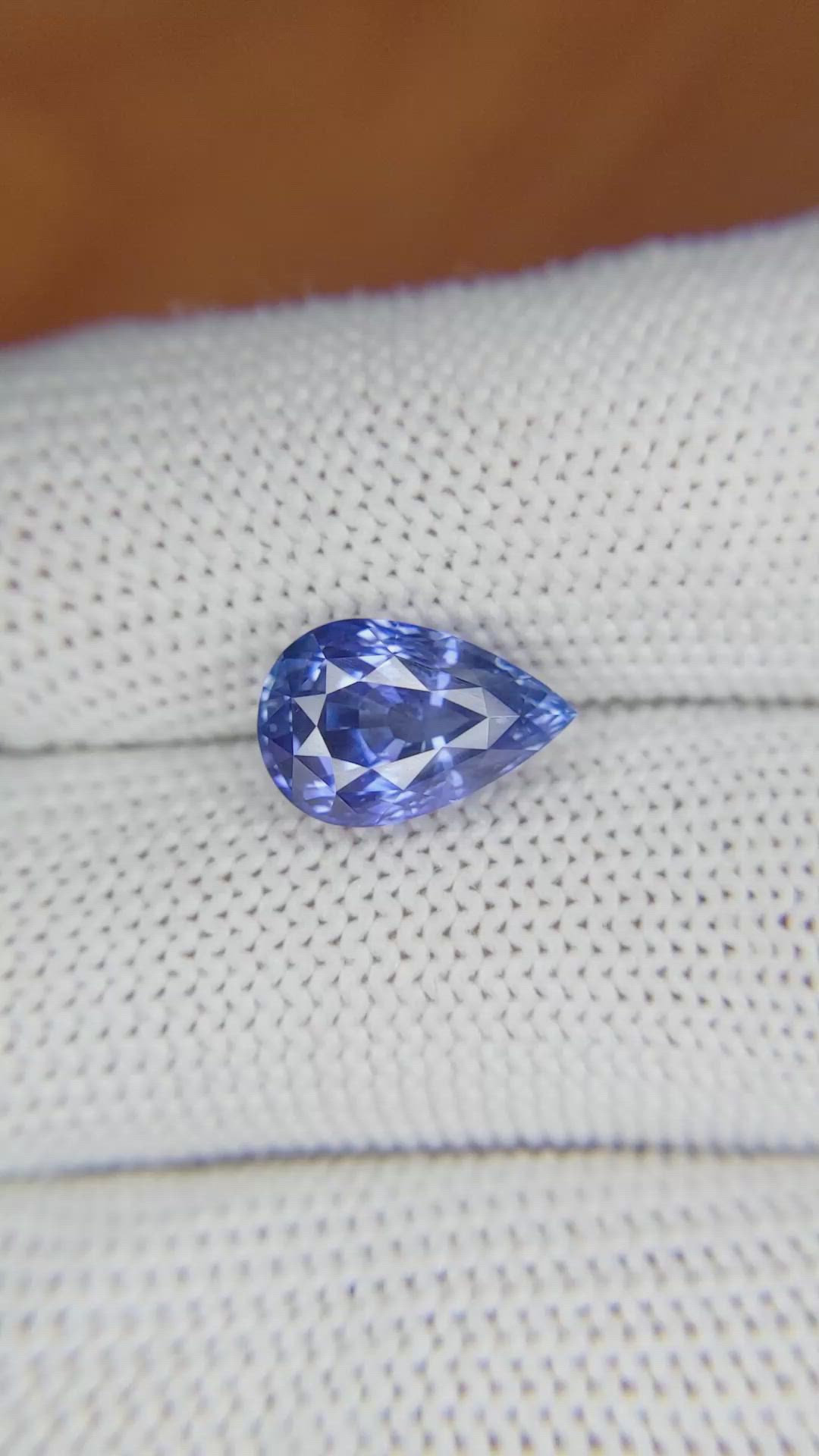4.21 Ct. Blue Sapphire from Ceylon (Sri Lanka) Size Video