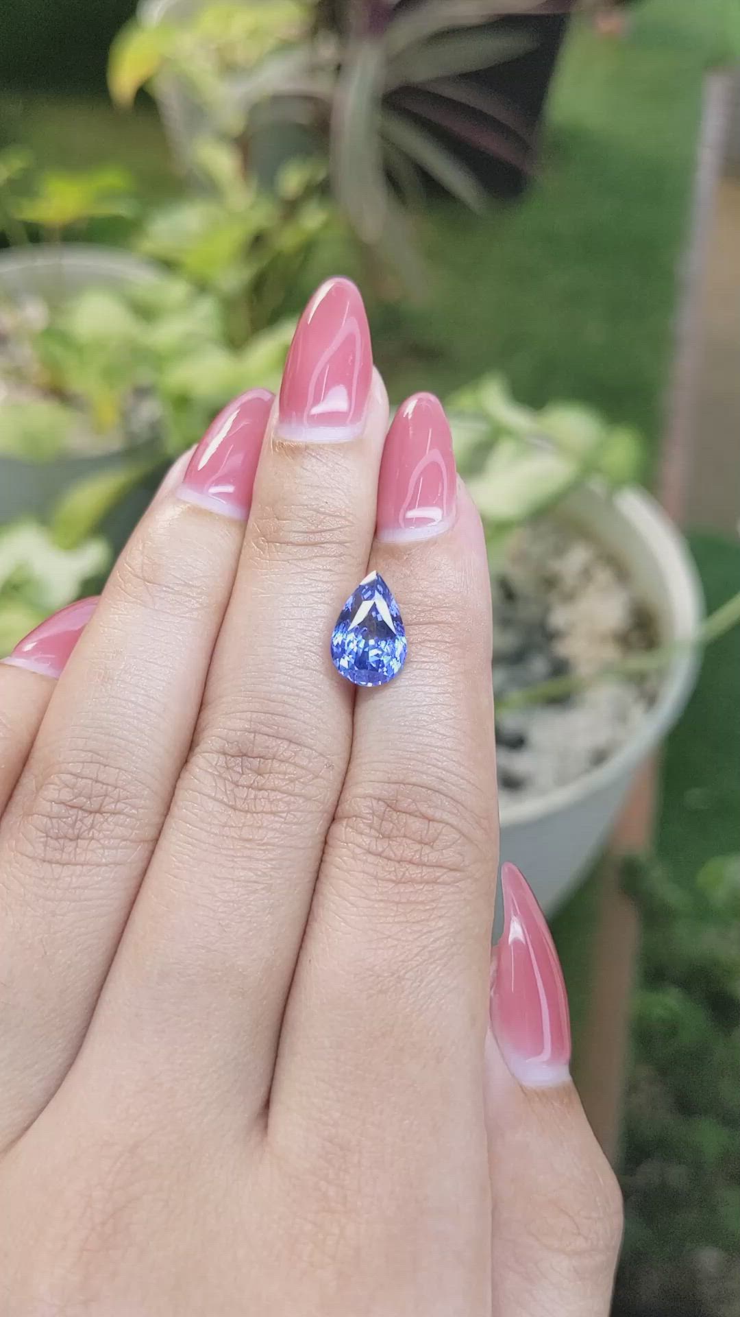 4.21 Ct. Blue Sapphire from Ceylon (Sri Lanka) Size Video