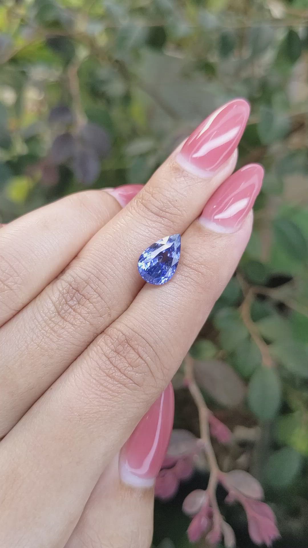 4.21 Ct. Blue Sapphire from Ceylon (Sri Lanka) Size Video