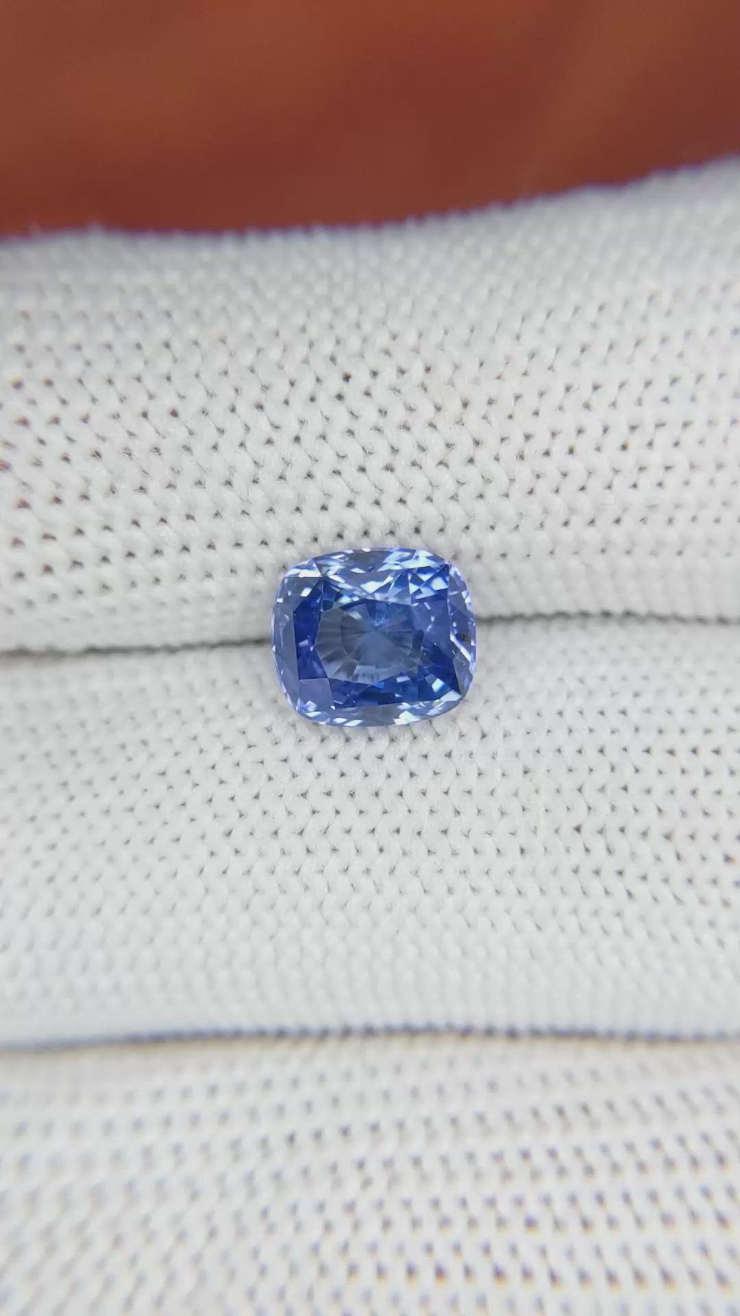 2.69 Ct. Blue Sapphire from Ceylon (Sri Lanka) Size Video