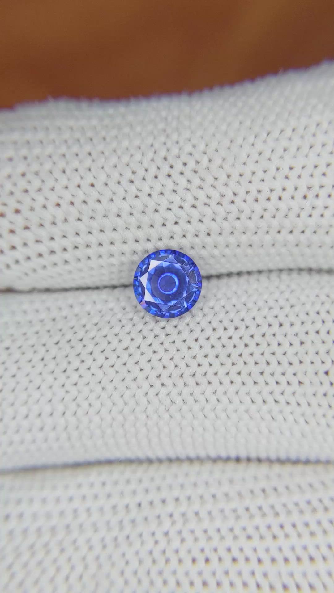 0.88 Ct. Blue Sapphire from Ceylon (Sri Lanka) Size Video