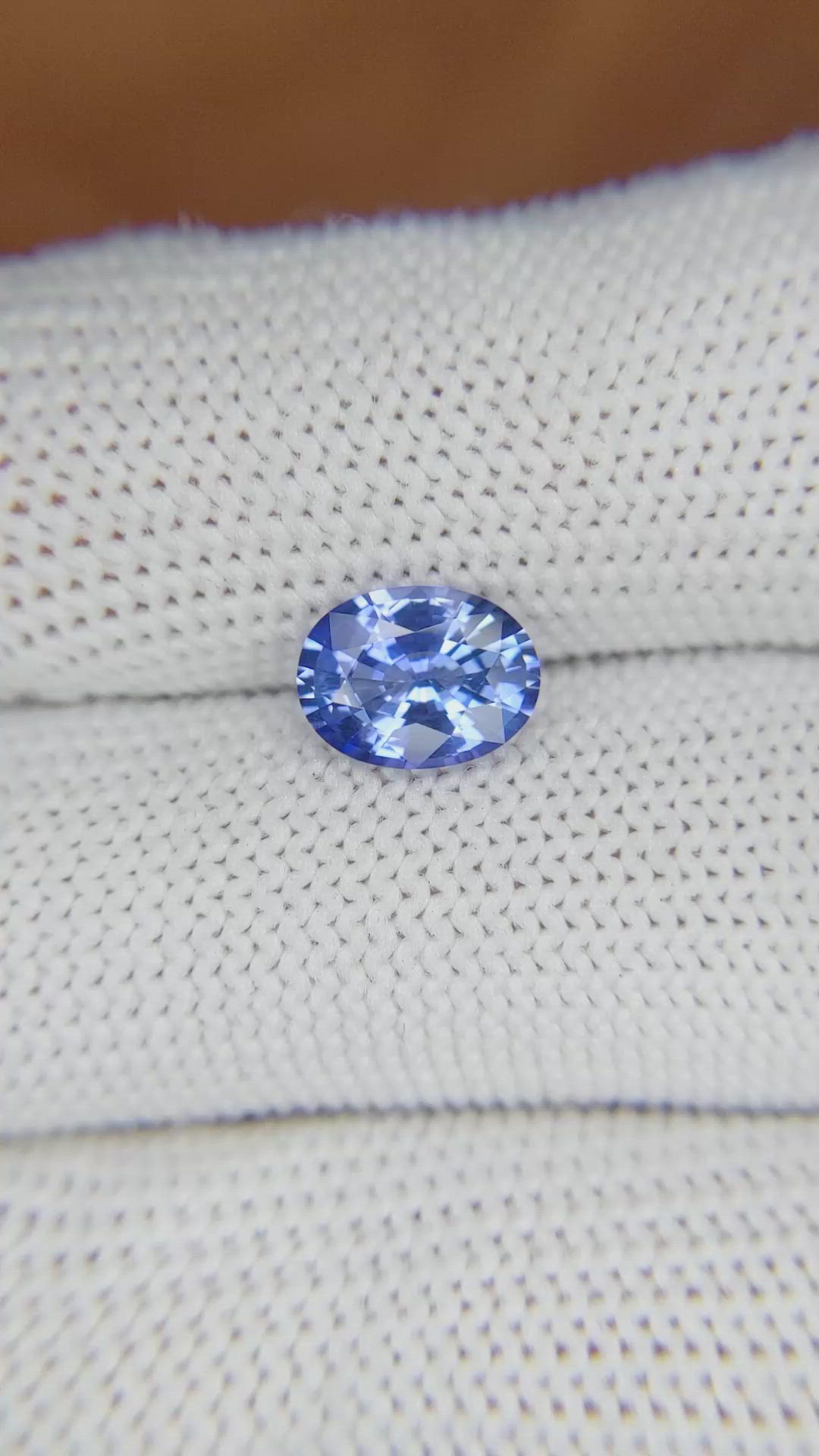 1.75 Ct. Blue Sapphire from Ceylon (Sri Lanka) Size Video