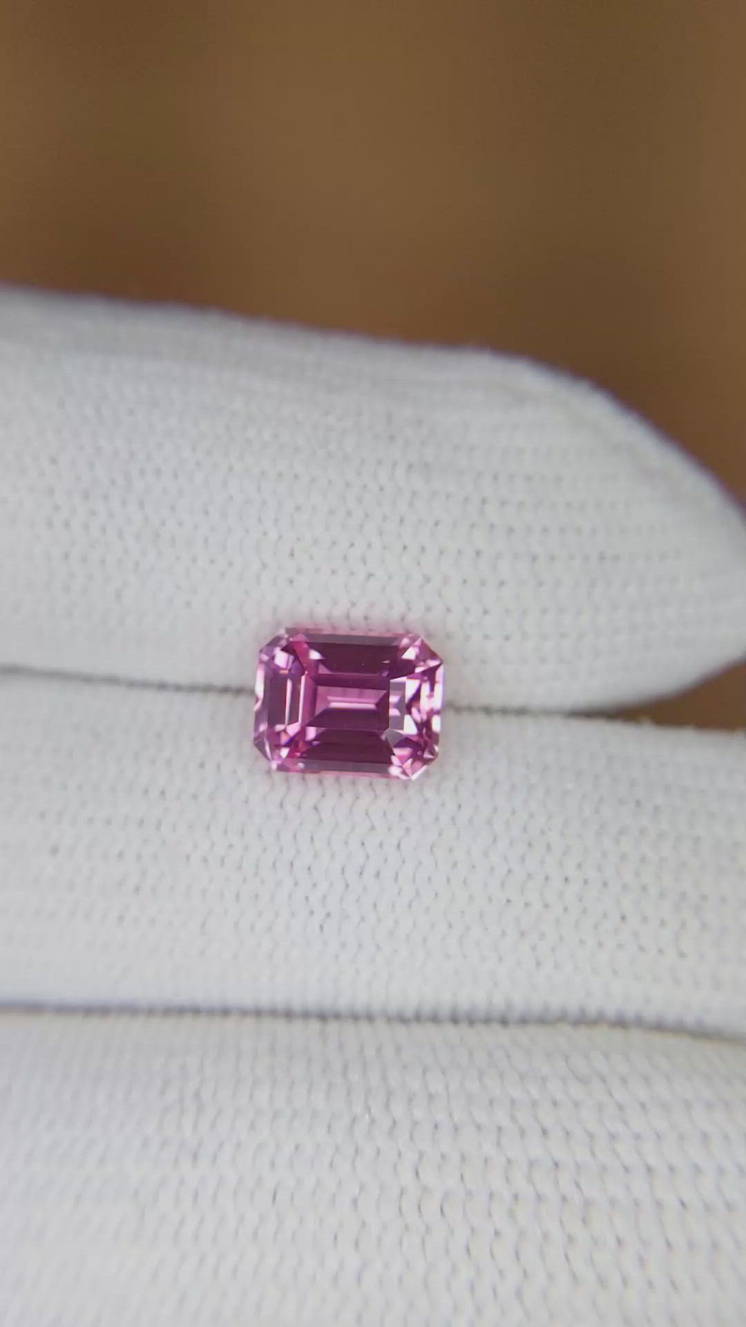 2.24 Ct. Pink Sapphire from Ceylon (Sri Lanka) Size Video