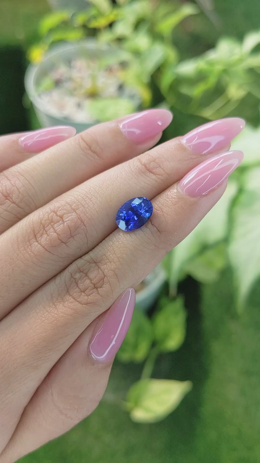 3.20 Ct. Blue Sapphire from Ceylon (Sri Lanka) Size Video