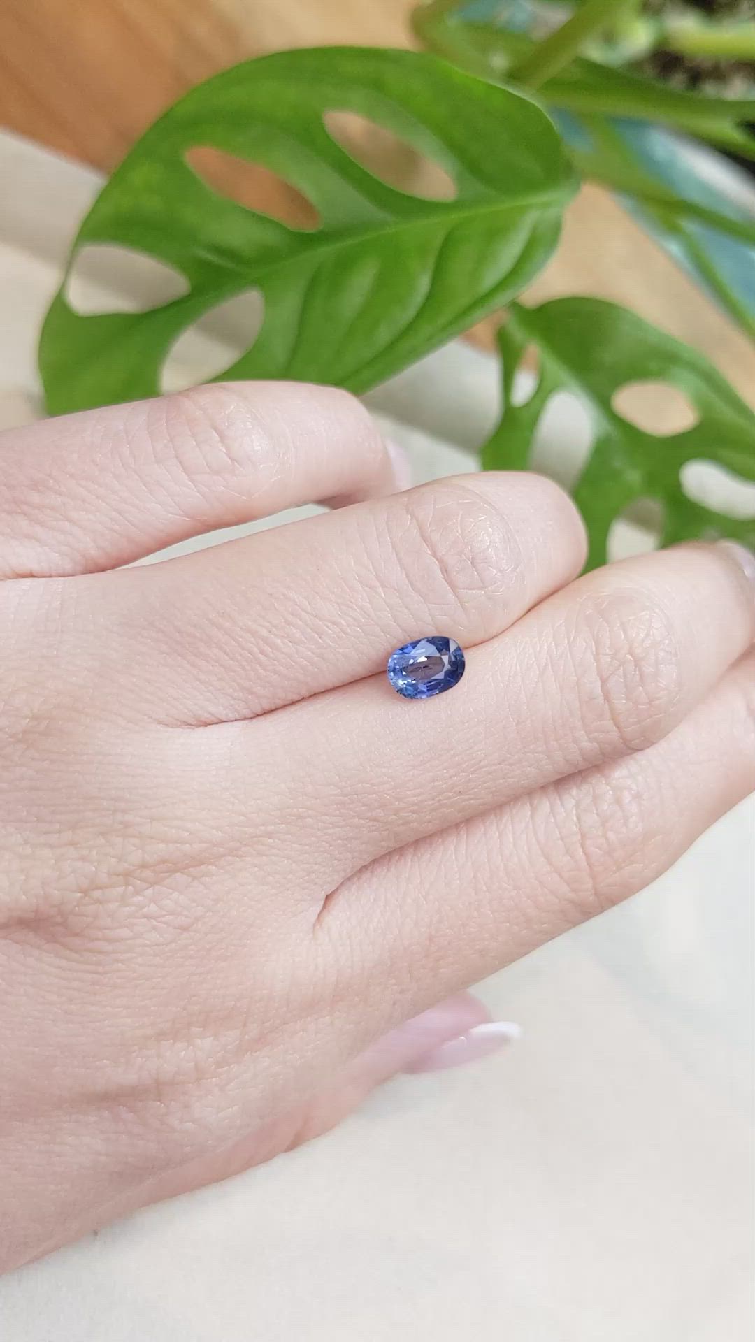 1.05 Ct. Blue Sapphire from Ceylon (Sri Lanka) Size Video