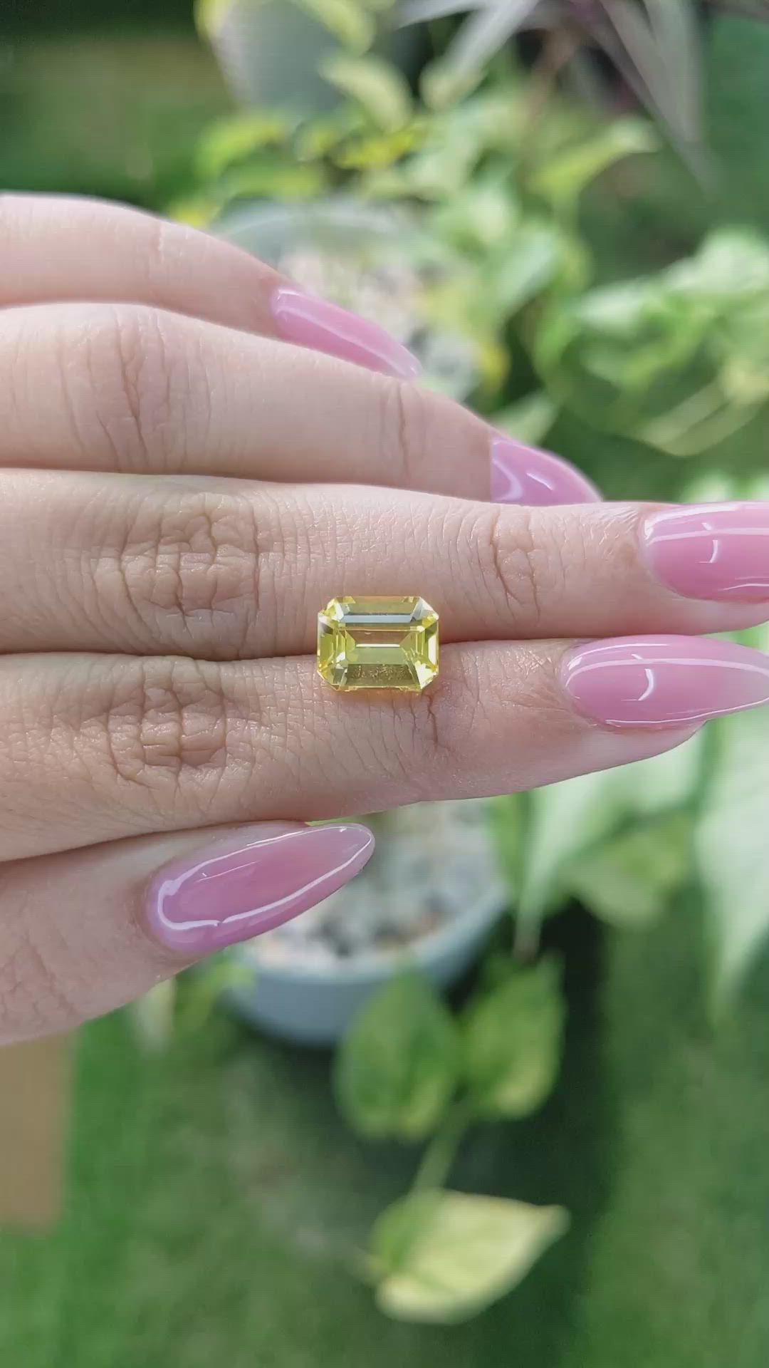 4.12 Ct. Yellow Sapphire from Ceylon (Sri Lanka) Size Video