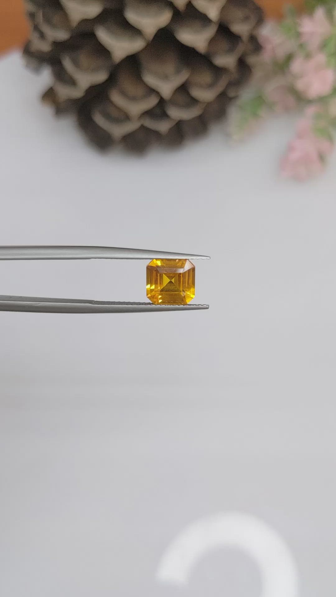 3.00 Ct. Yellowish Orange Sapphire from Ceylon (Sri Lanka) Size Video