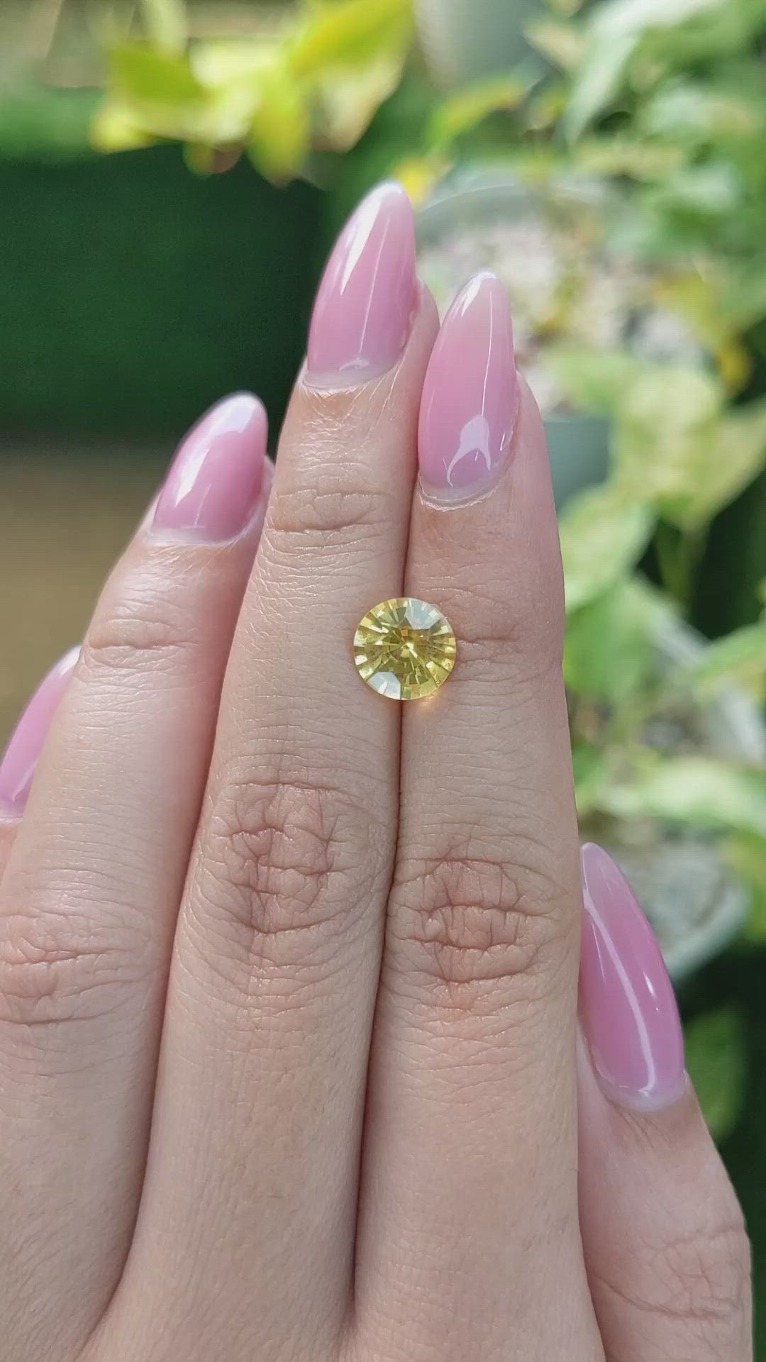 2.18 Ct. Yellow Sapphire from Ceylon (Sri Lanka) Size Video