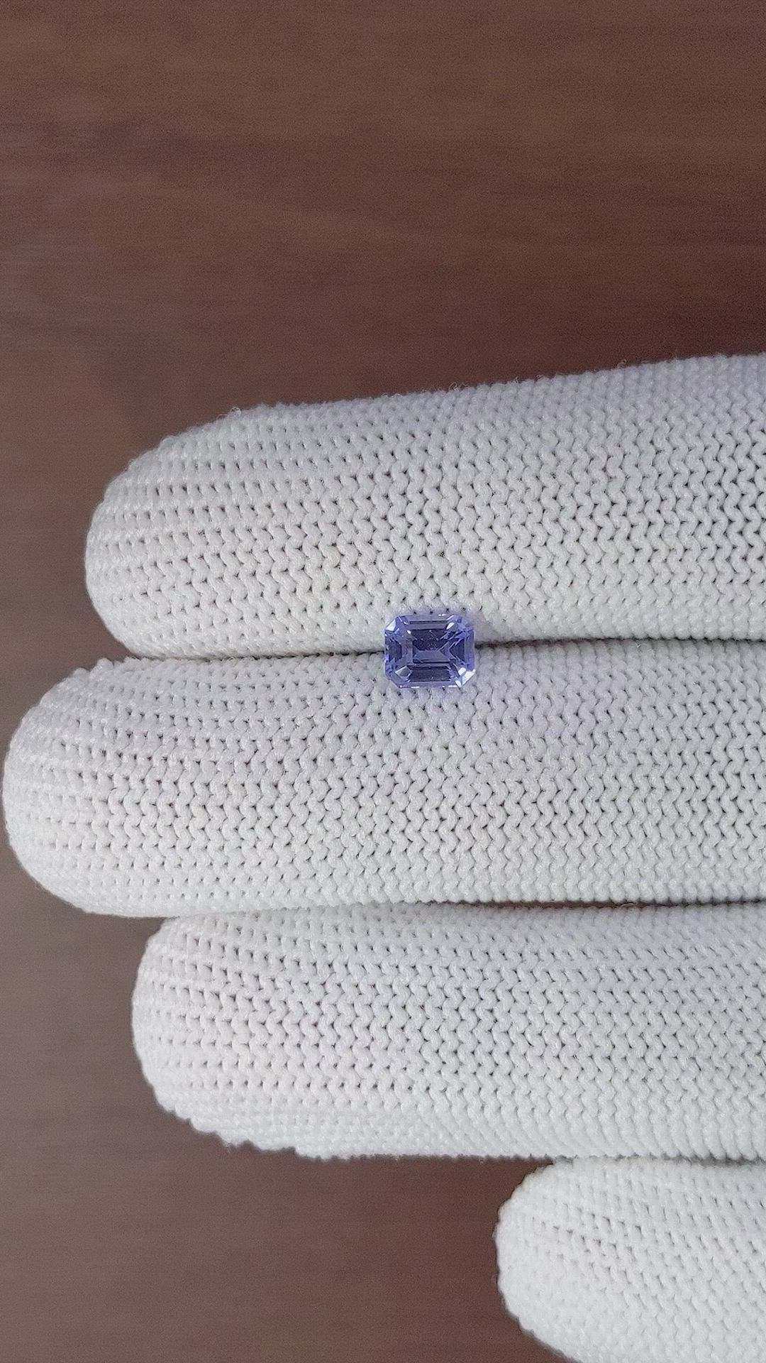 1.05 Ct. Blue Sapphire from Ceylon (Sri Lanka) Size Video