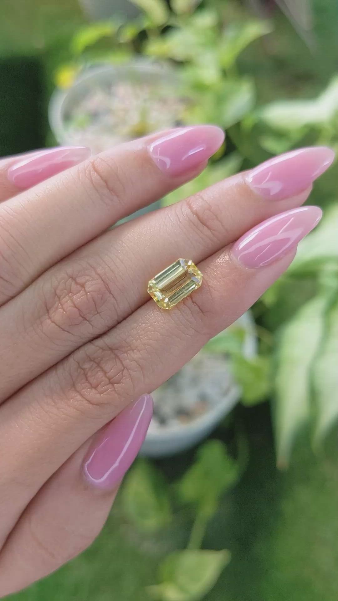 3.12 Ct. Yellow Sapphire from Ceylon (Sri Lanka) Size Video