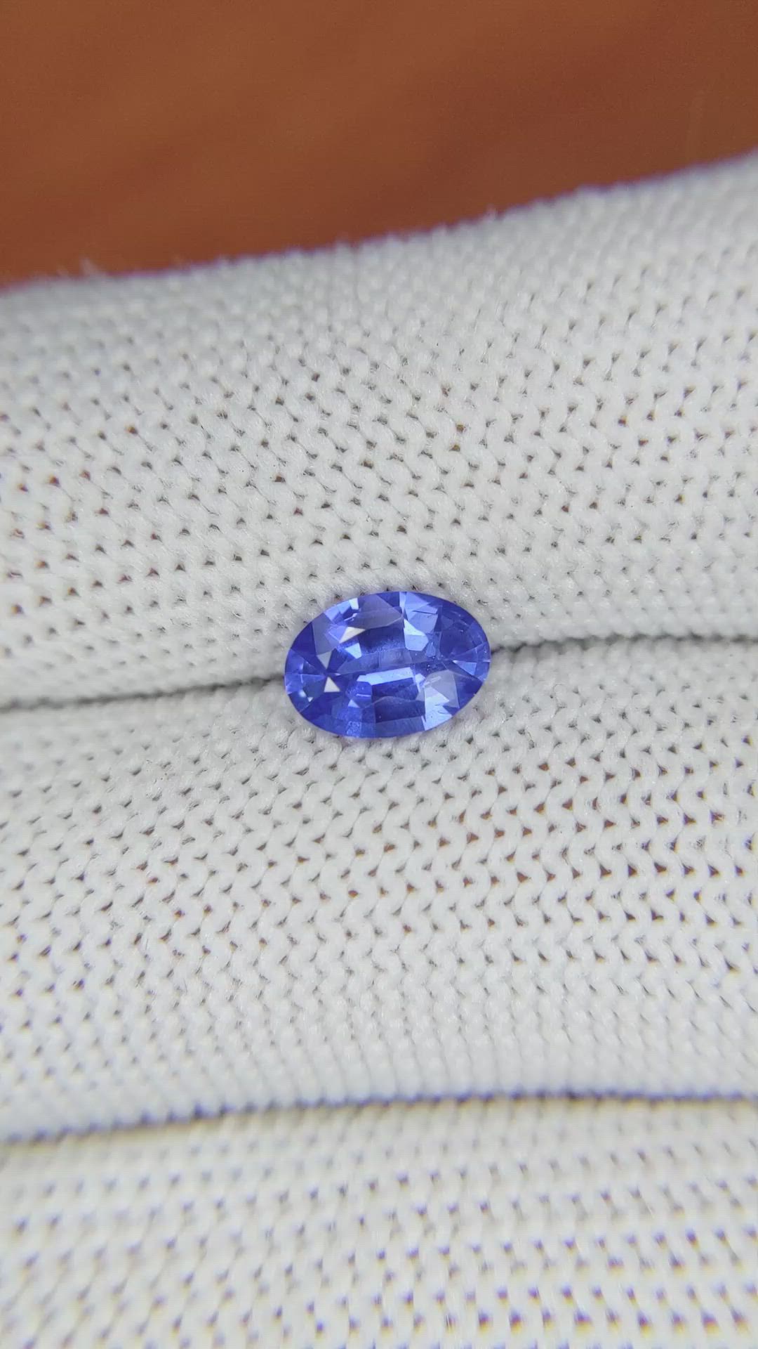 1.10 Ct. Blue Sapphire from Ceylon (Sri Lanka) Size Video