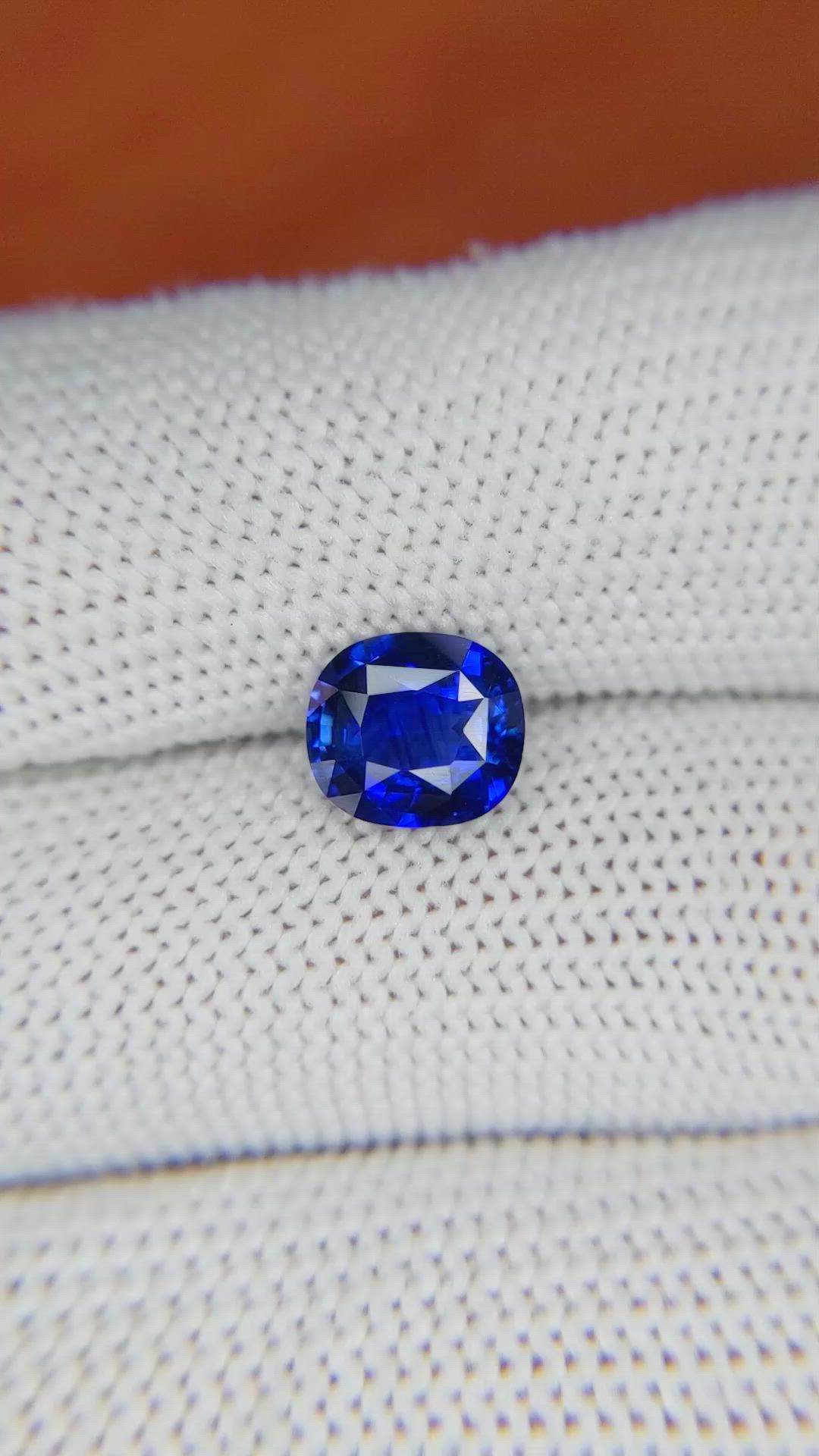 2.05 Ct. Blue Sapphire from Ceylon (Sri Lanka) Size Video